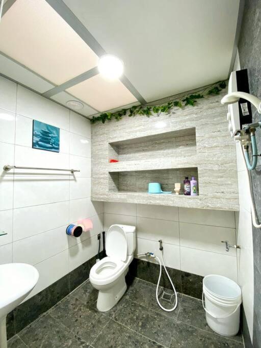 Modern Cozy Sweet House 4 ROOM 10pax@ALMA BM photo 2