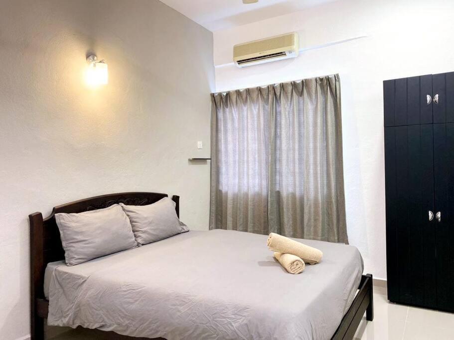 Modern Cozy Sweet House 4 ROOM 10pax@ALMA BM photo 3