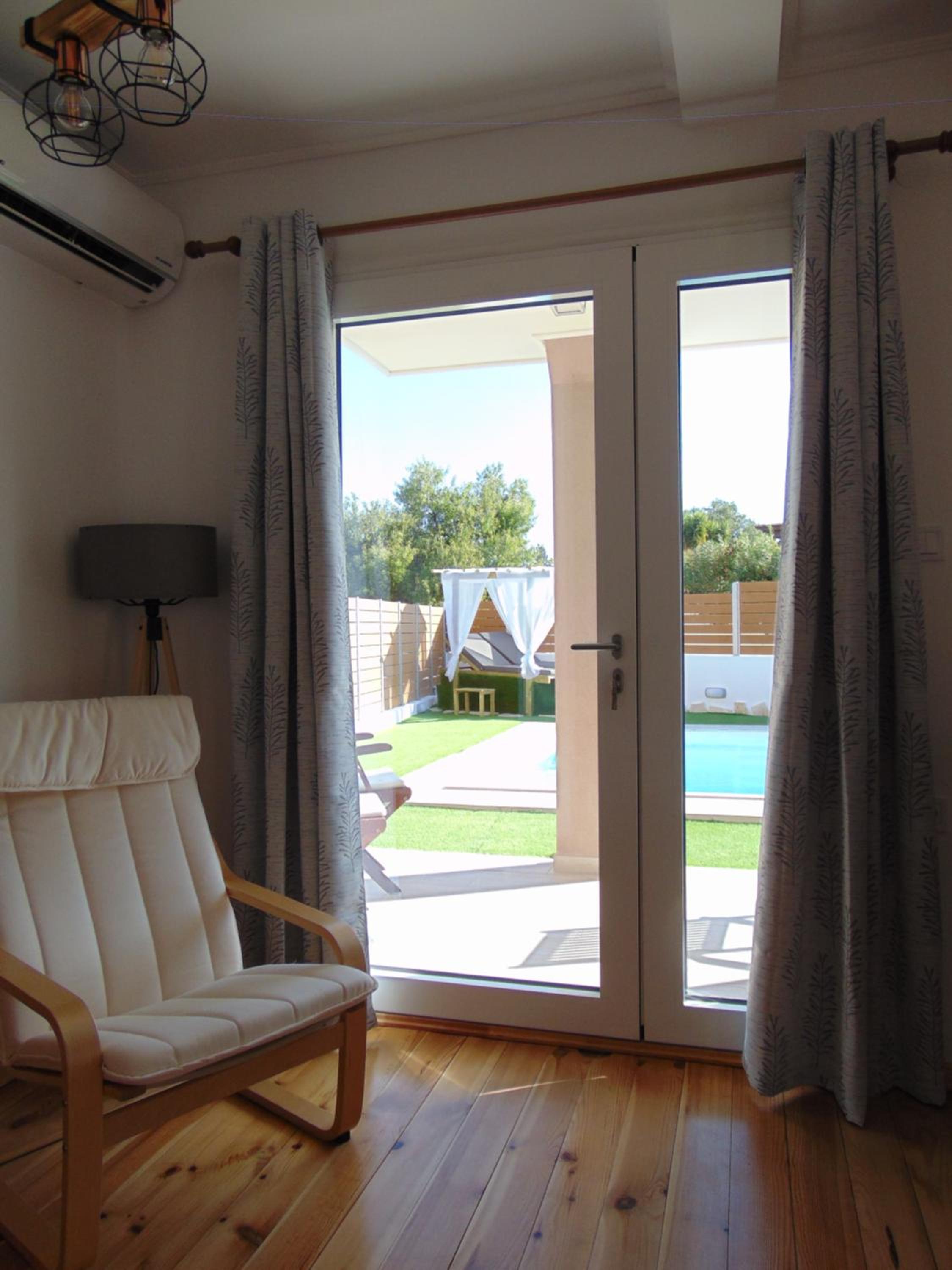 Dianthos Villa