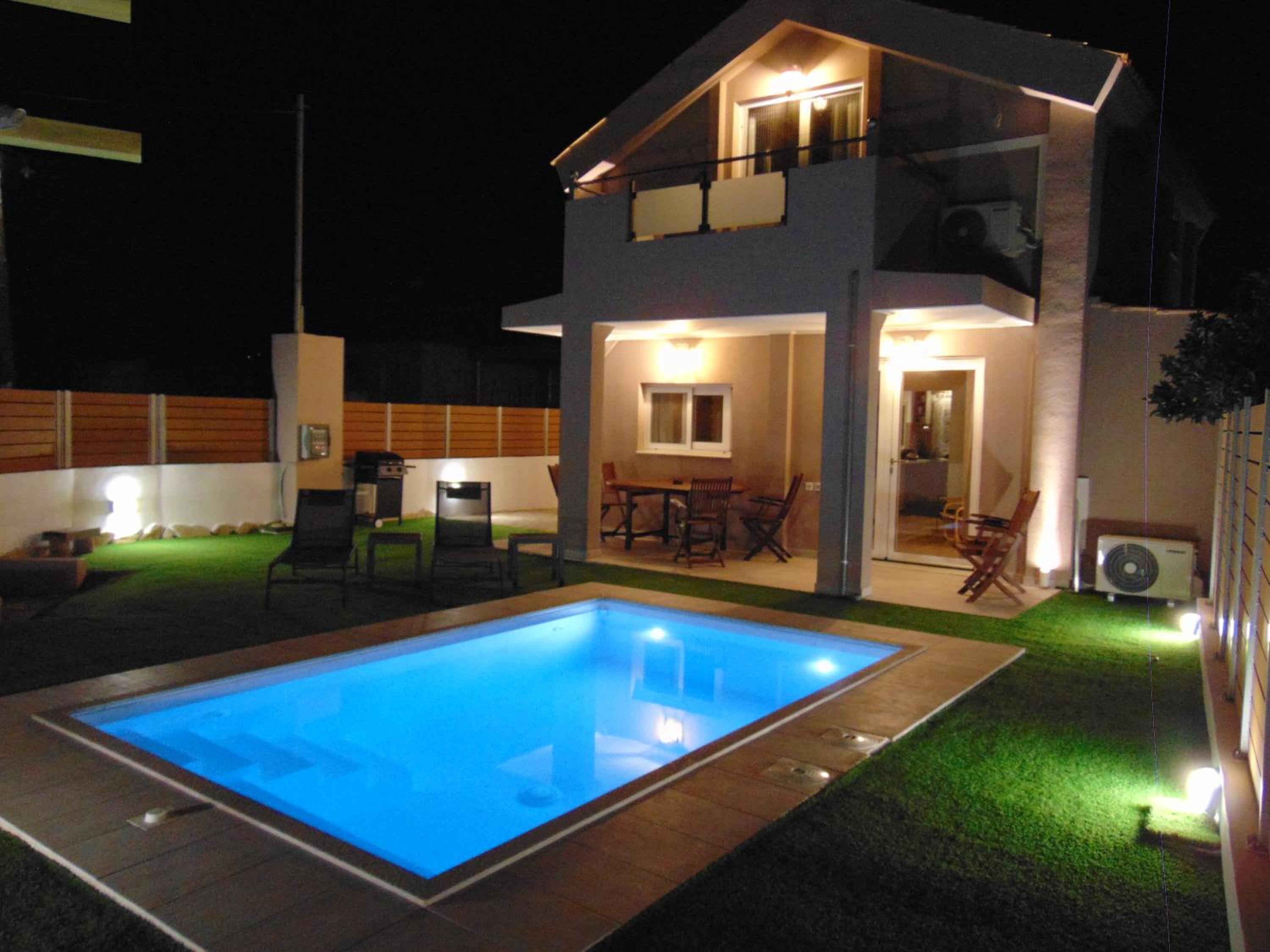Dianthos Villa