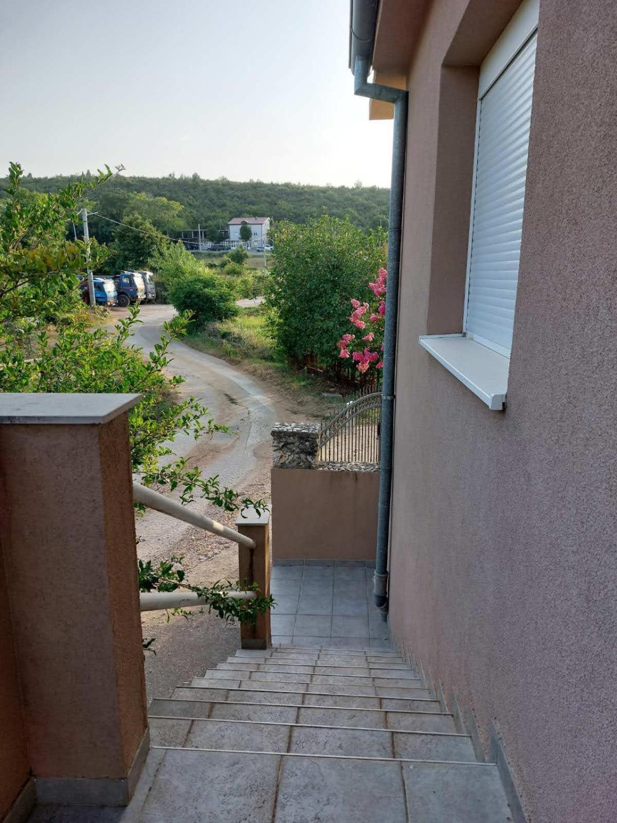 Apartmani Neda