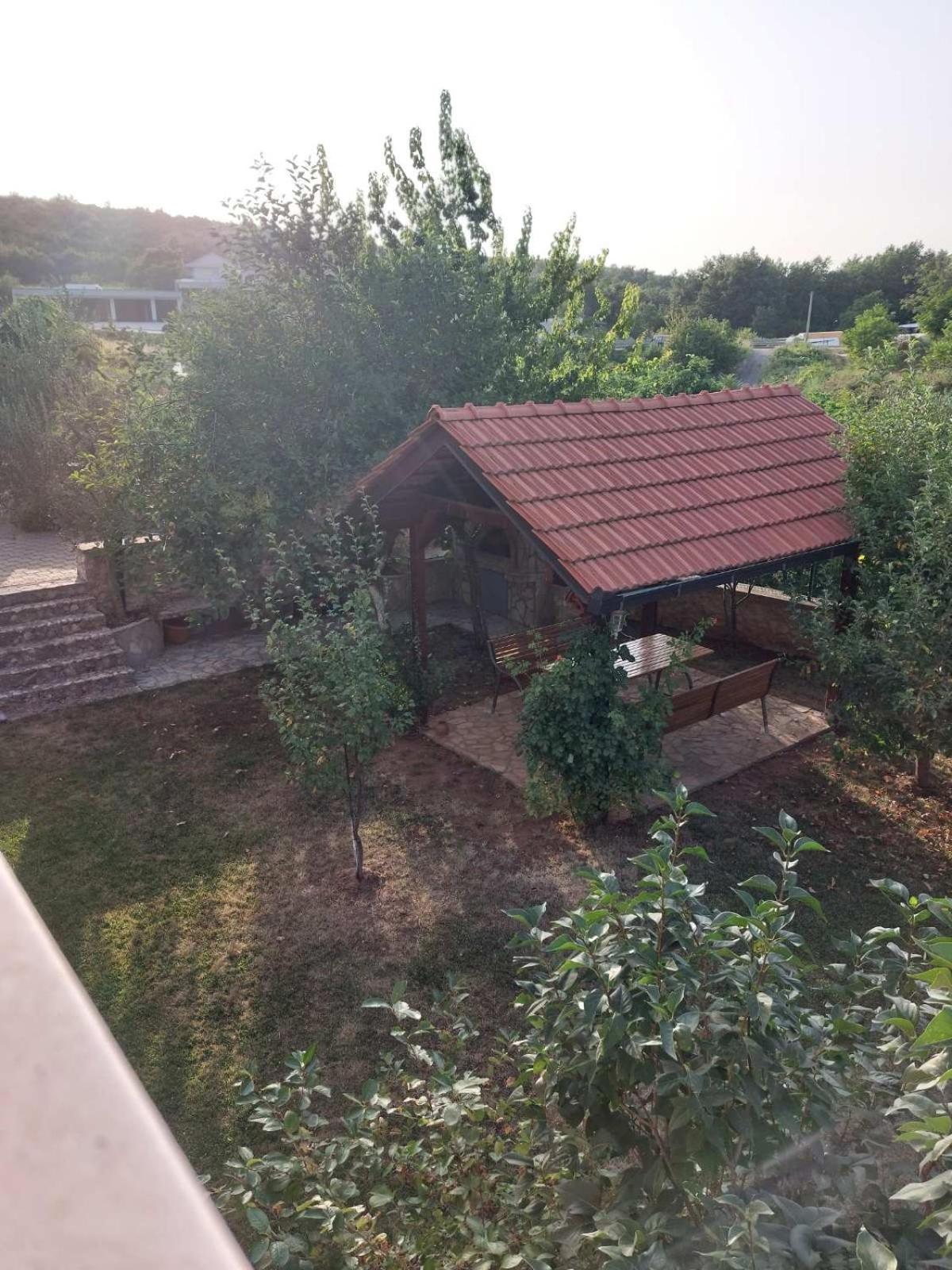 Apartmani Neda