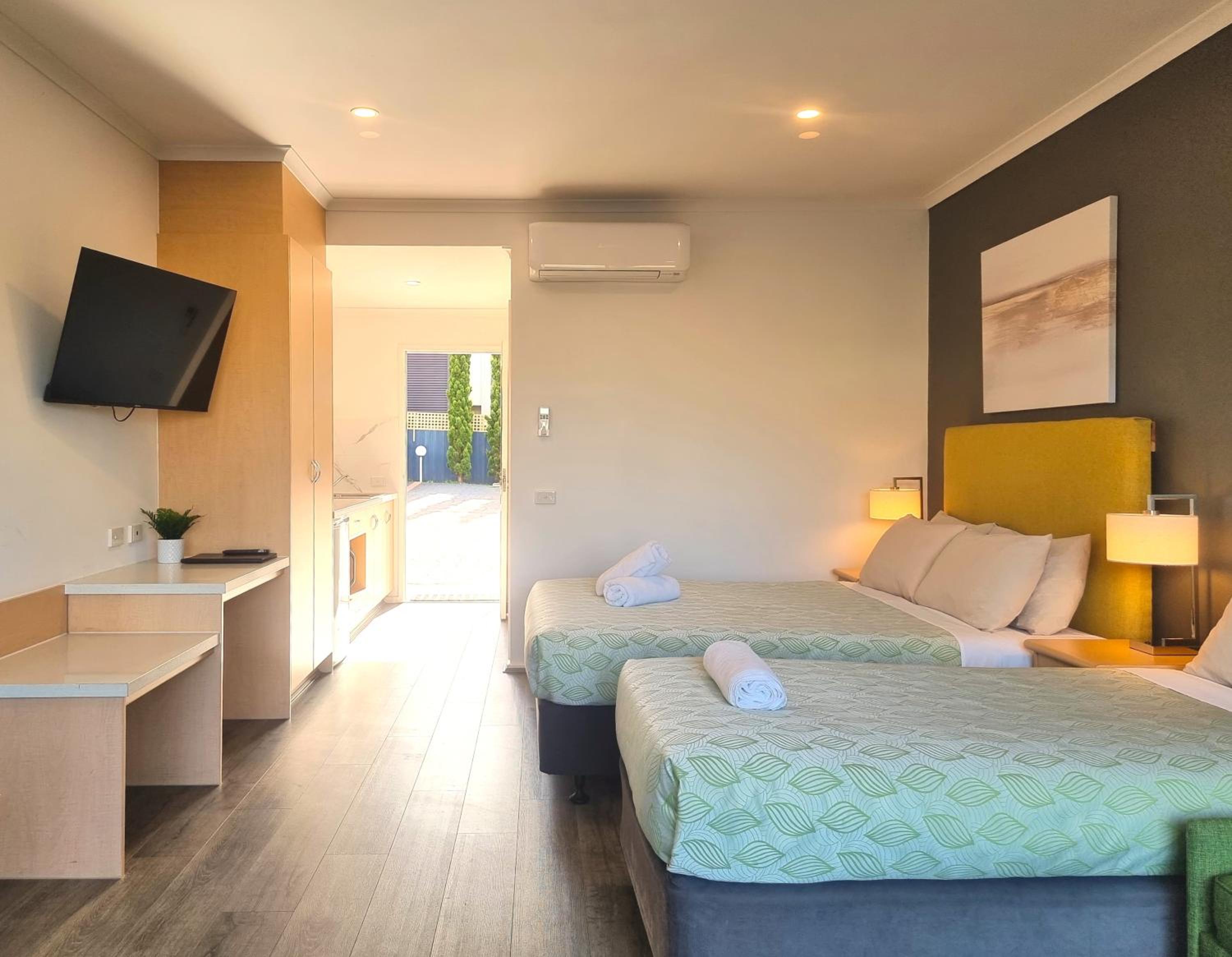 Seaview Motel & Apartments