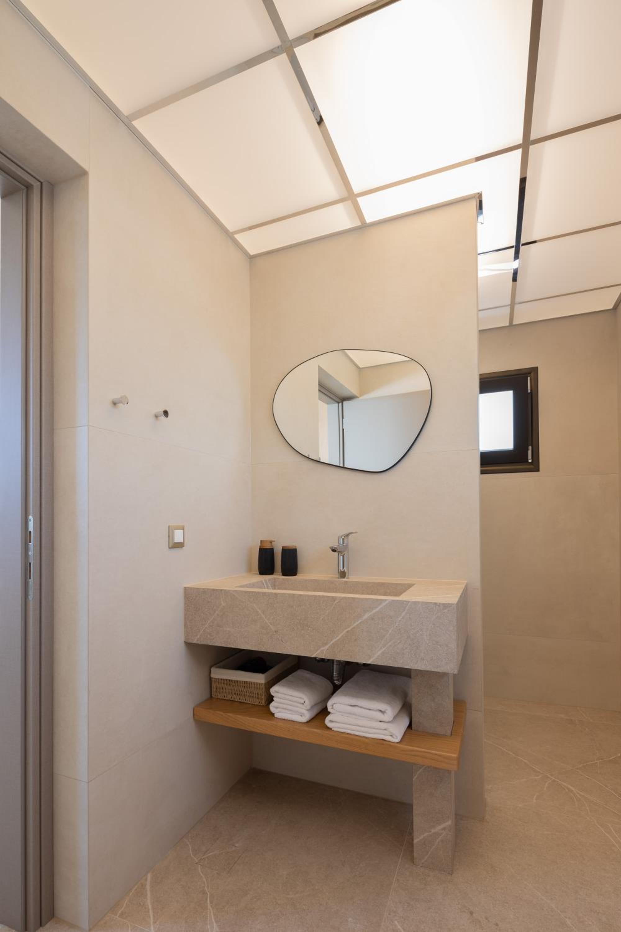 Ammoudi Suites