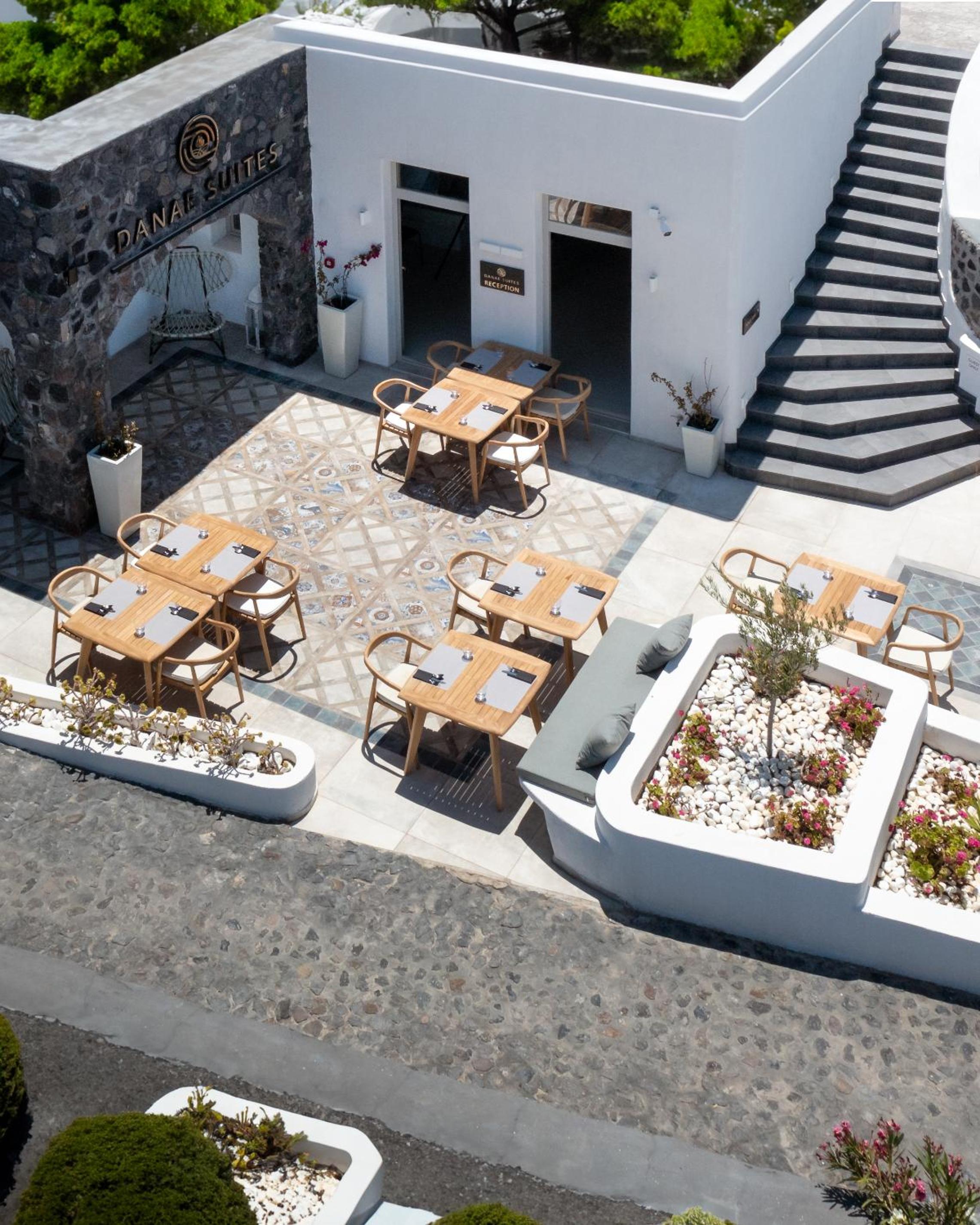 Oia Vacations - Danae Suites Santorini - Property Image 4