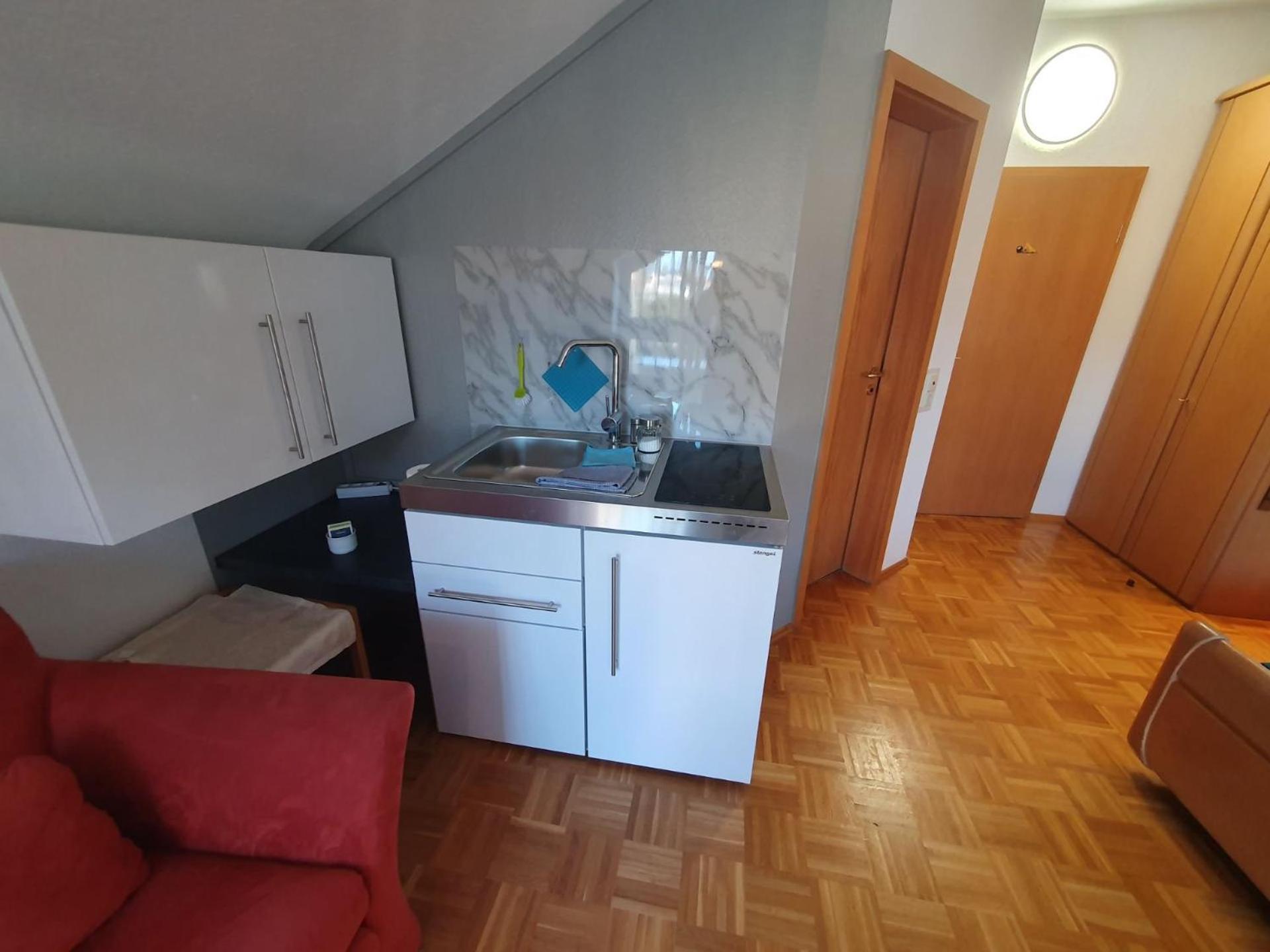 ABM Apartment Haus
