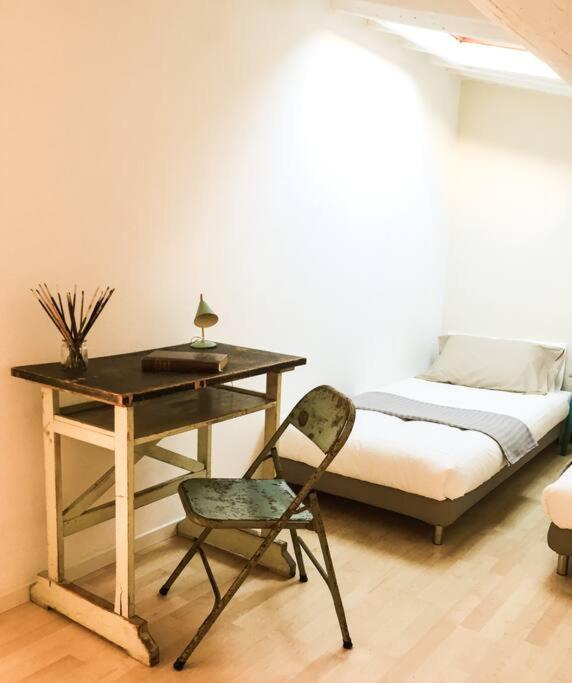 hotel room