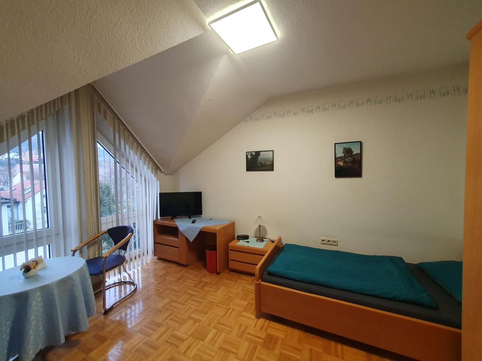 ABM Apartment Haus