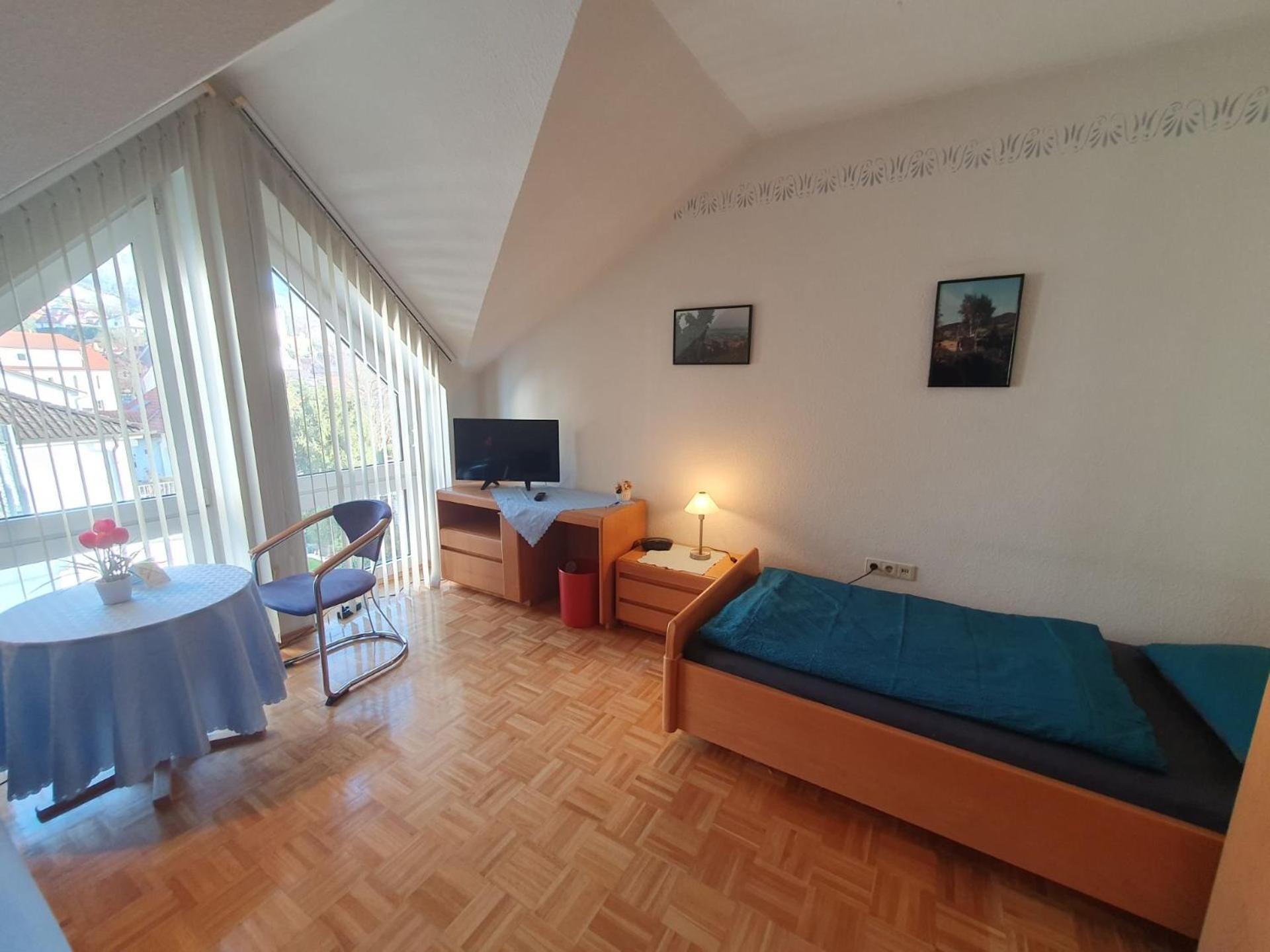 ABM Apartment Haus