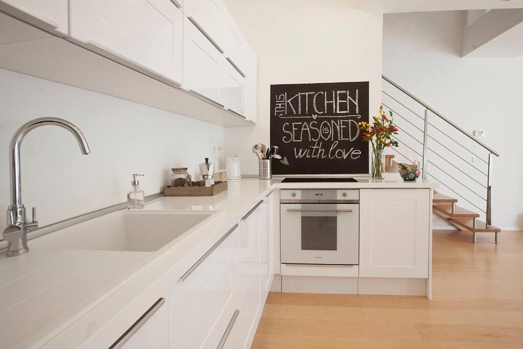 Via Lambertesca, 14 - Florence Charming Apartments - Large Design Home between Uffizi and Ponte Vecchio - 4rth floor without elevator