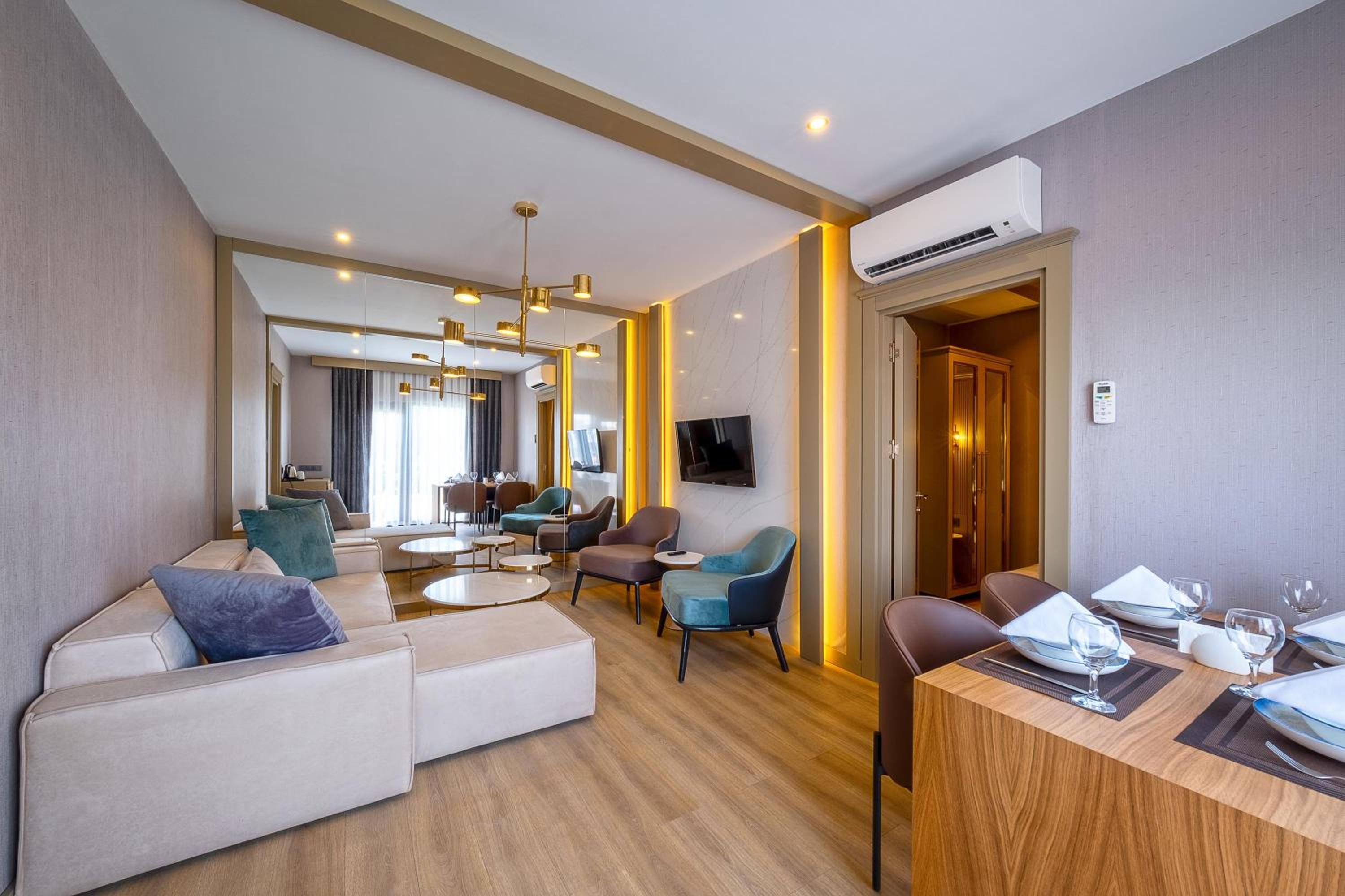 Lago Hotel