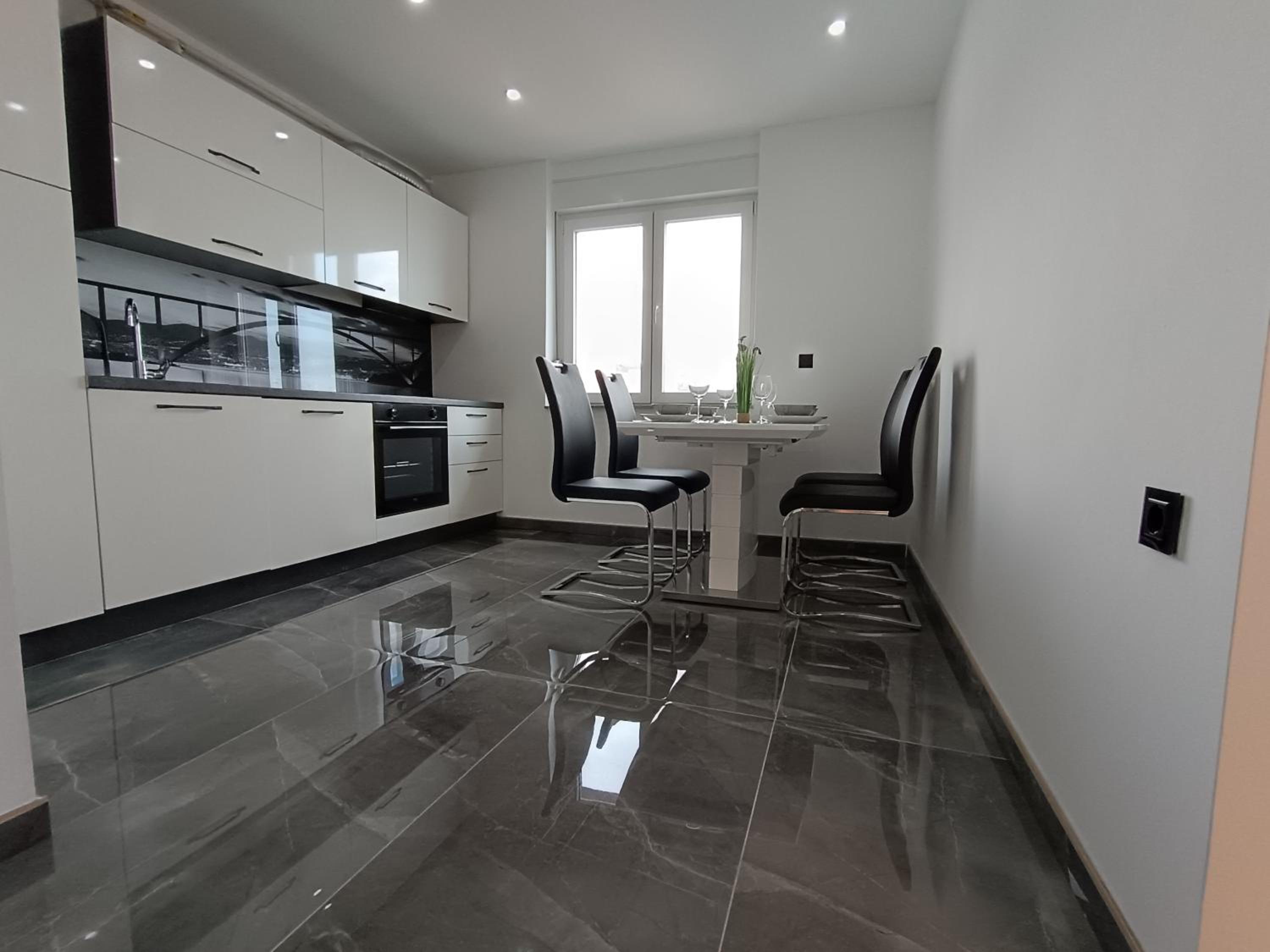 Luxury apartments Rijeka - SELF CHECK IN view 4