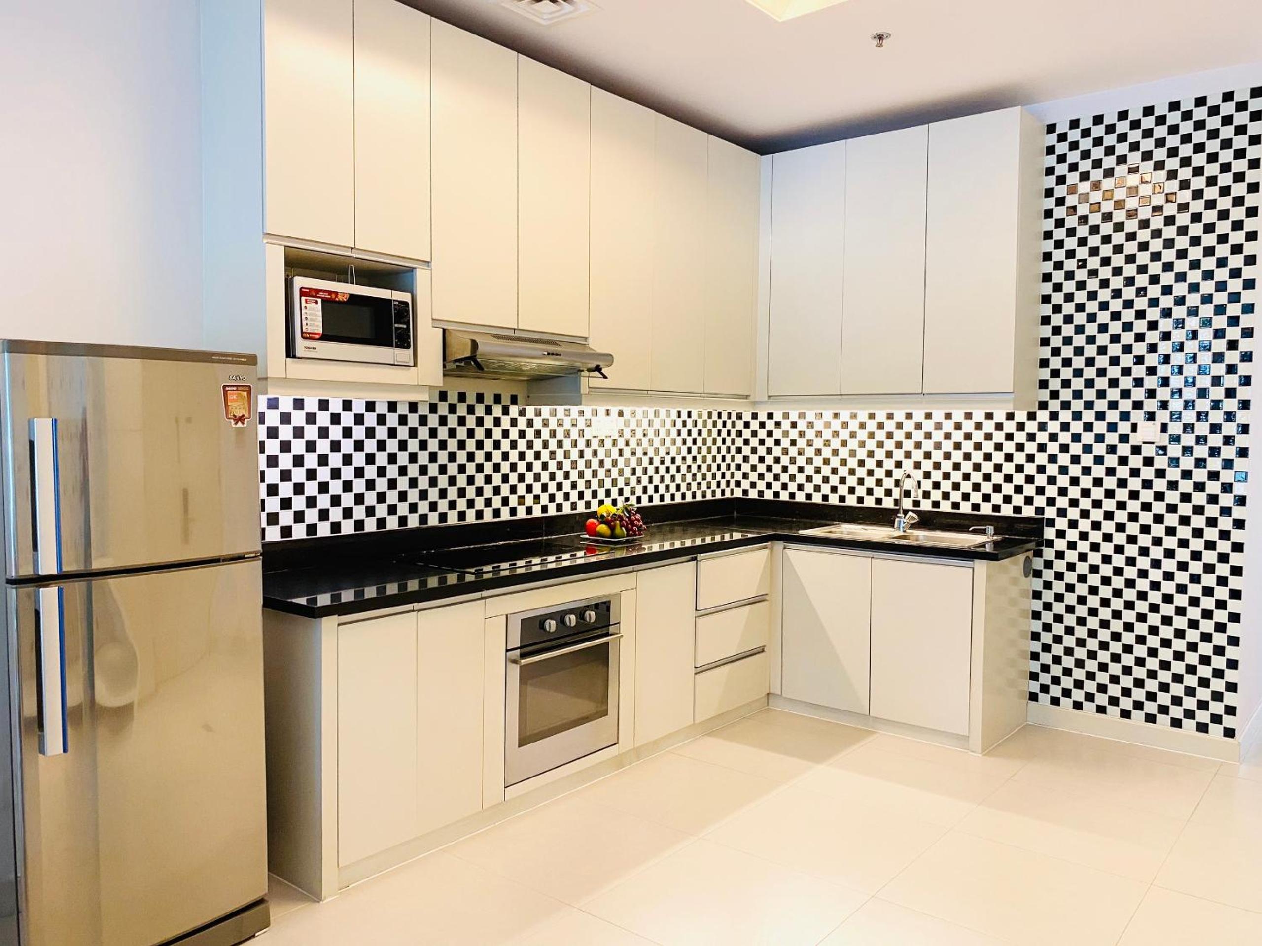 GLENWOOD APARTMENT