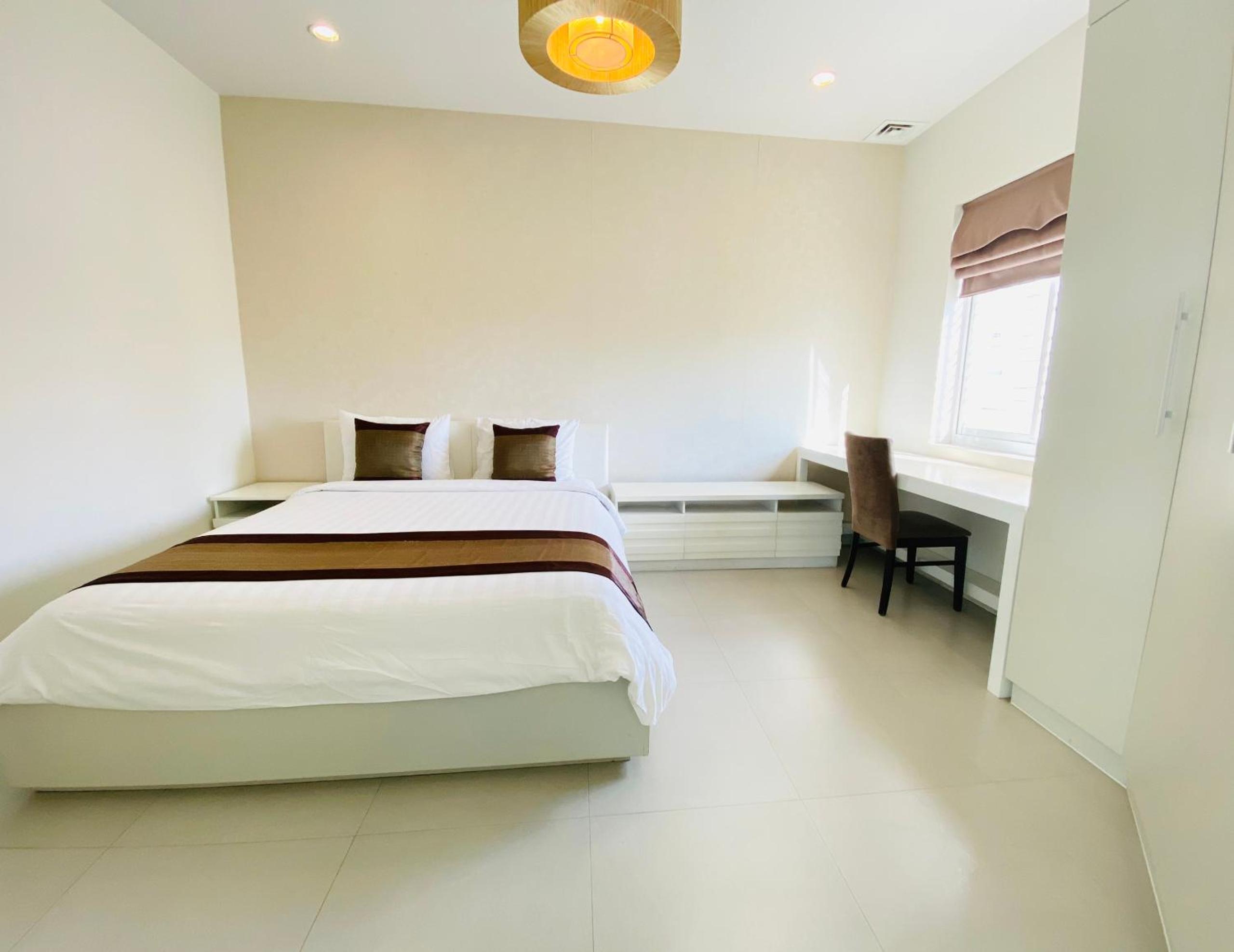 GLENWOOD APARTMENT