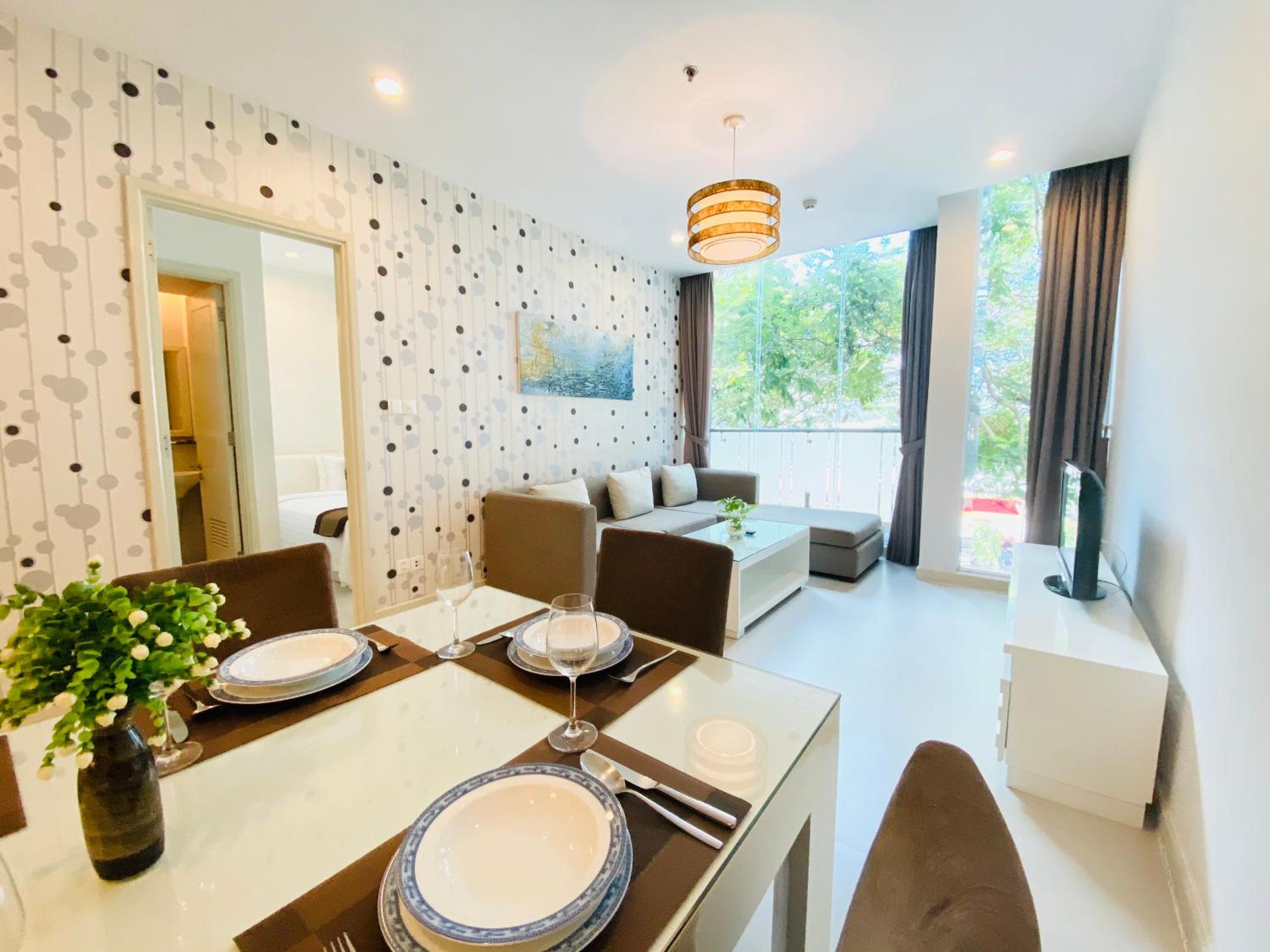 GLENWOOD APARTMENT