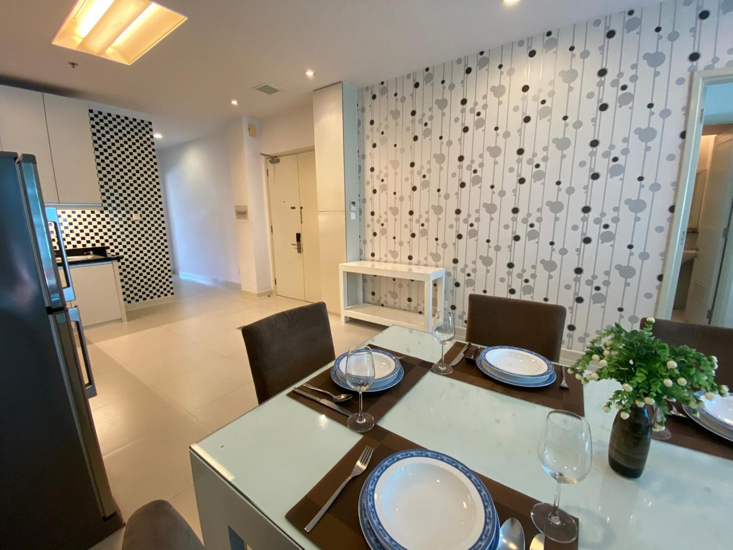GLENWOOD APARTMENT
