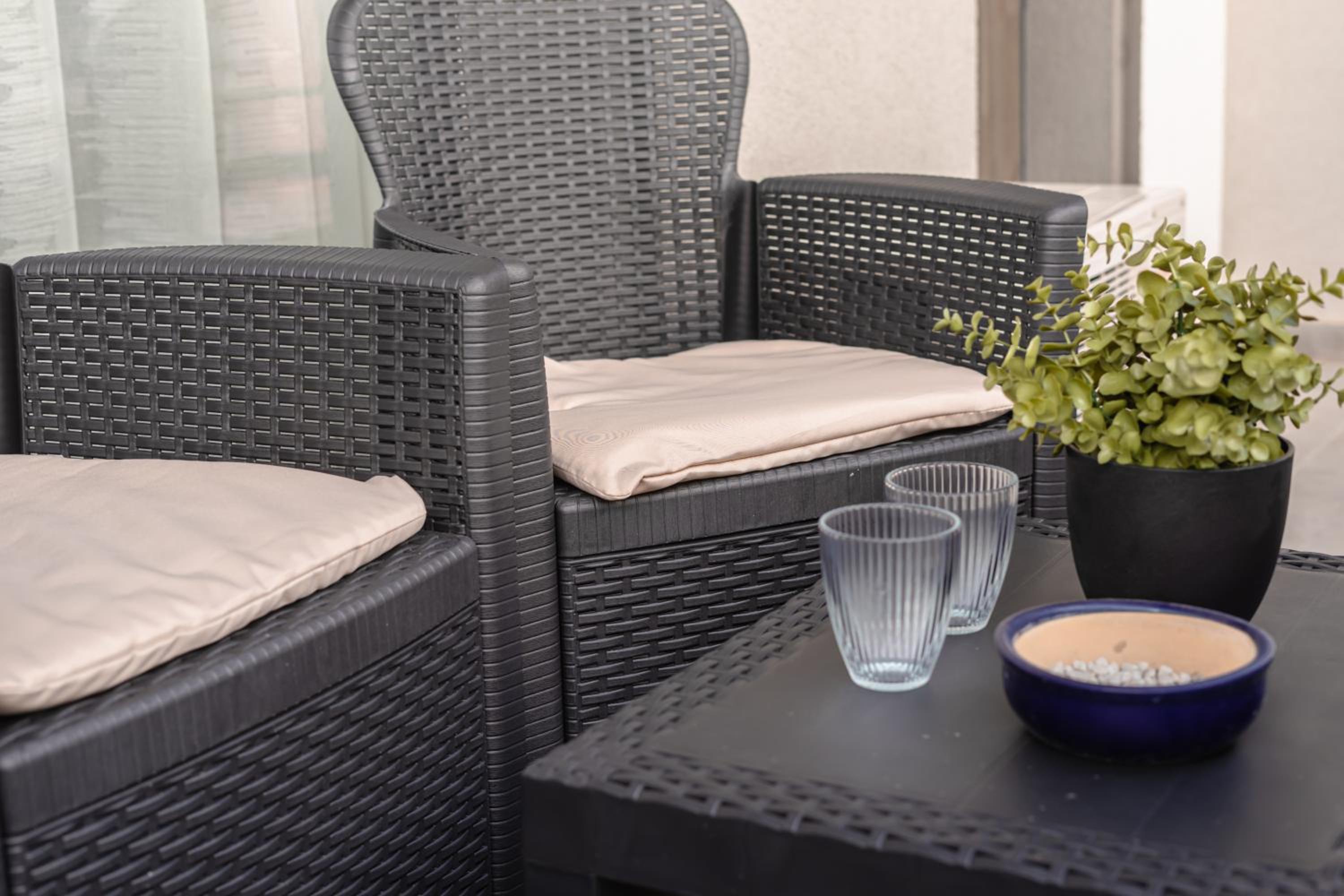 balance & terrace