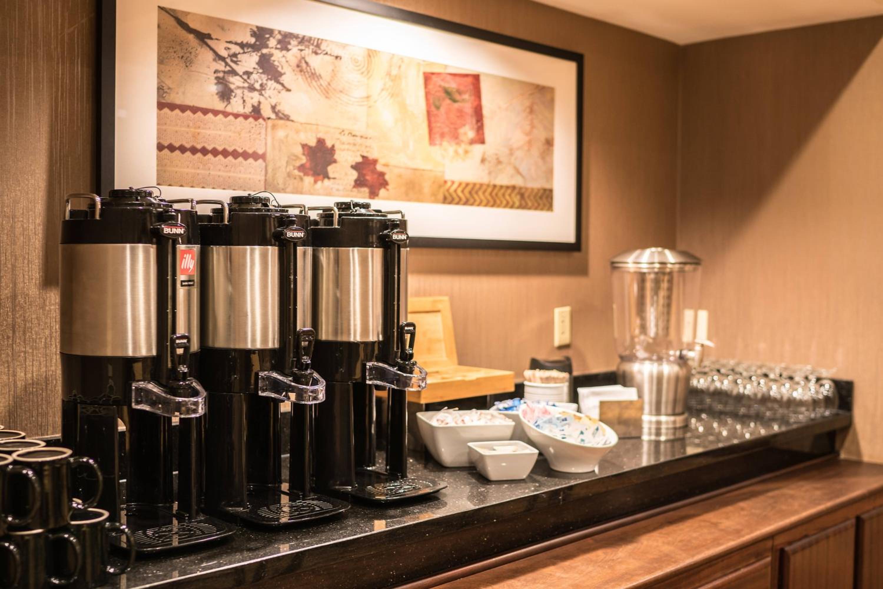 Courtyard by Marriott Seattle Bellevue/Downtown - Property Image 3