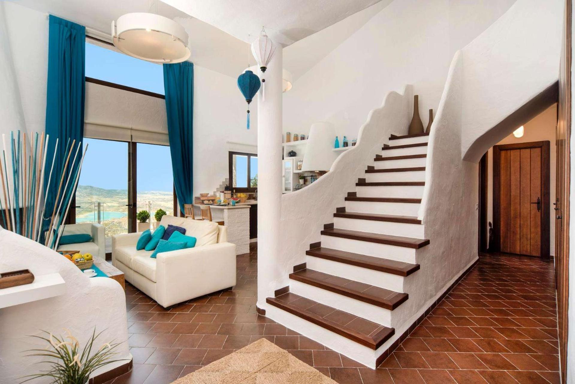 La Almena Blanca by Vintage Travel