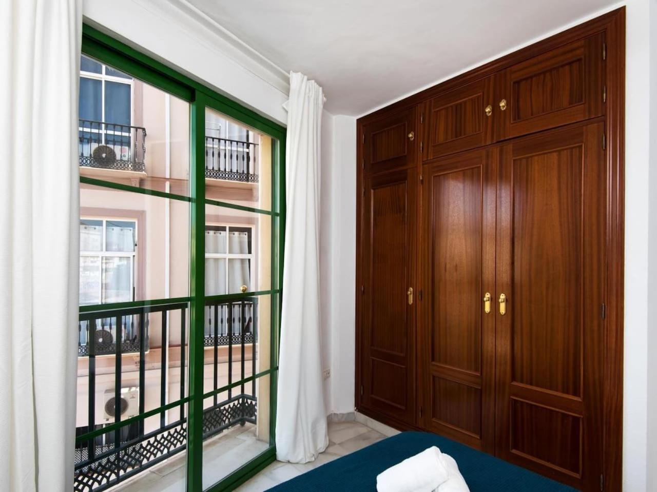 ROSALEDA CENTER APARTMENT