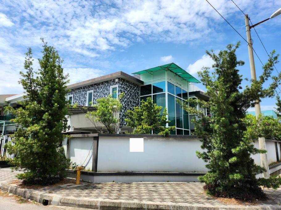 One Bercham South Villa photo 1