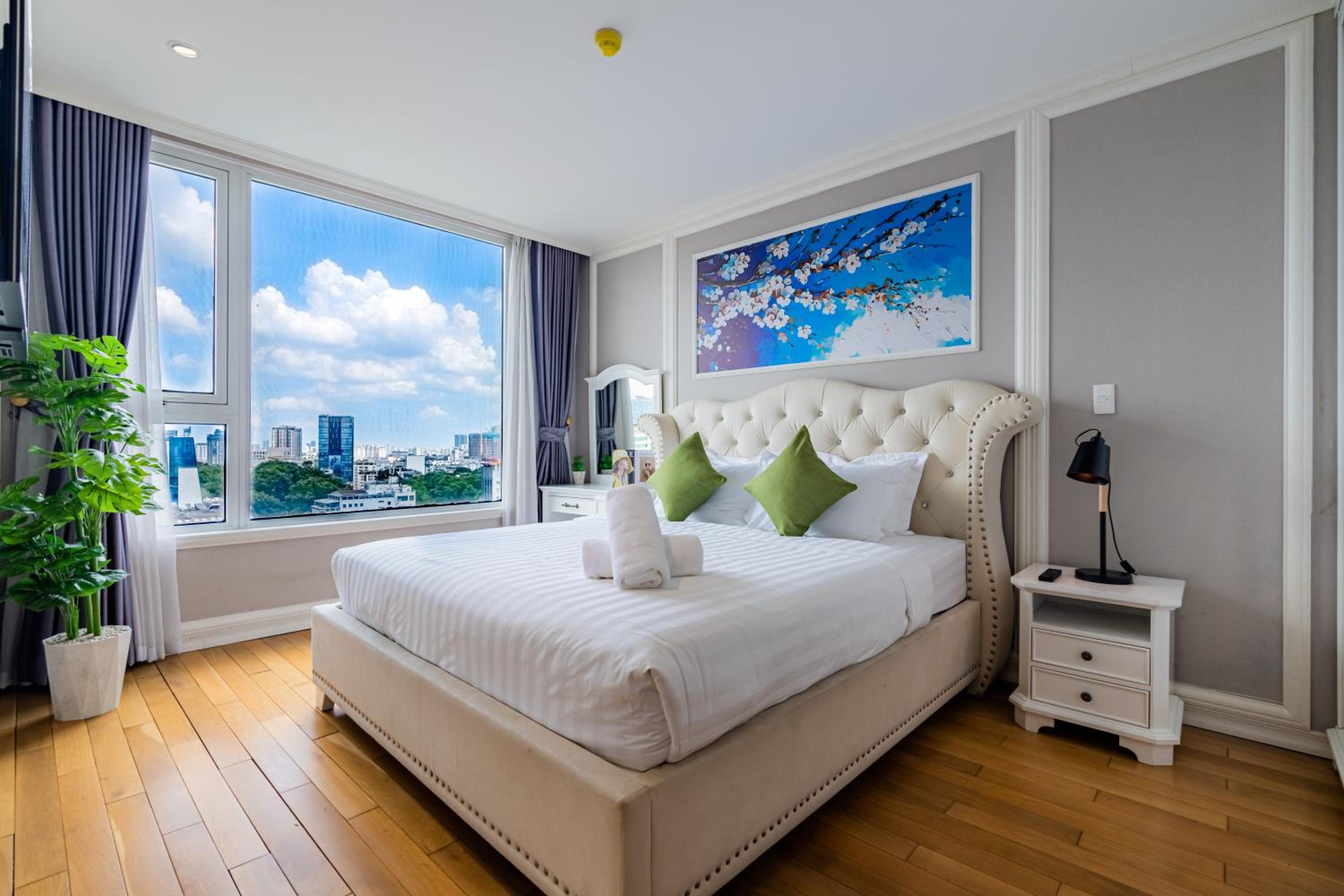 Léman Luxury Apartment District 3 HCMC