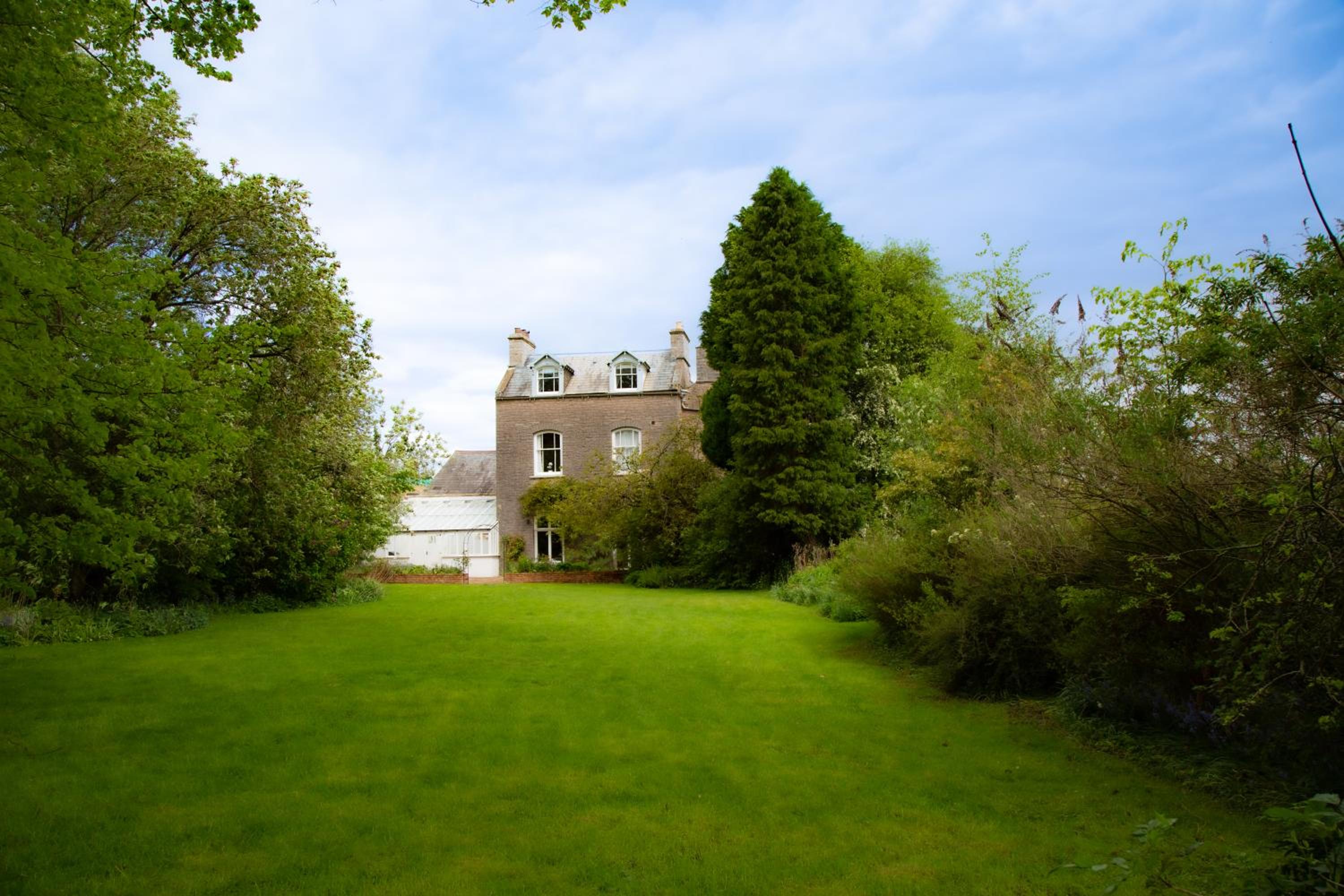 Redmayne House