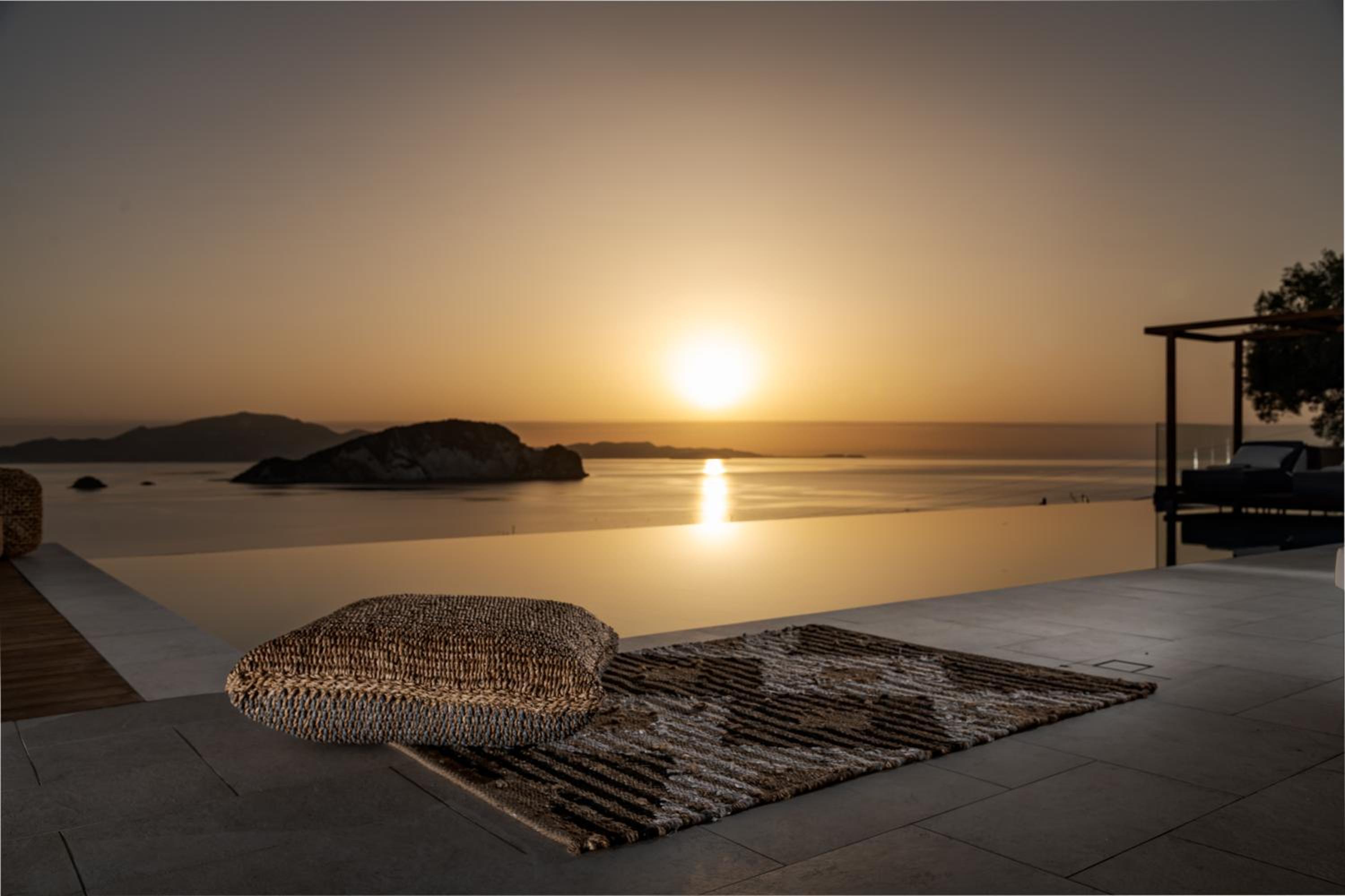 Thesan Villas