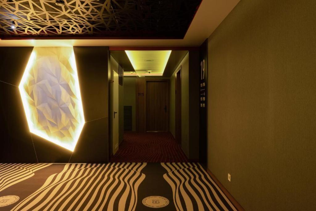 CUBE House