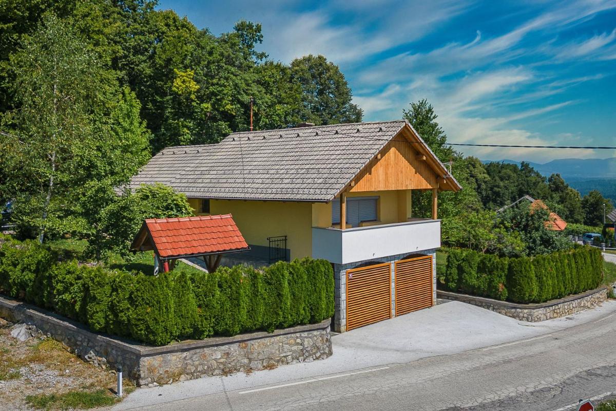 Vineyard Cottage Pri Krakaru - Happy Rentals view 2