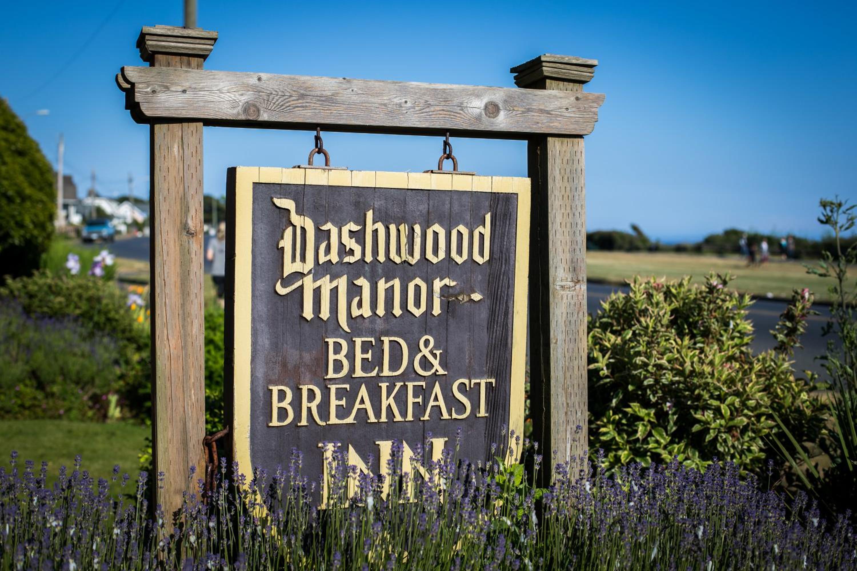 Dashwood Manor Seaside Bed & Breakfast