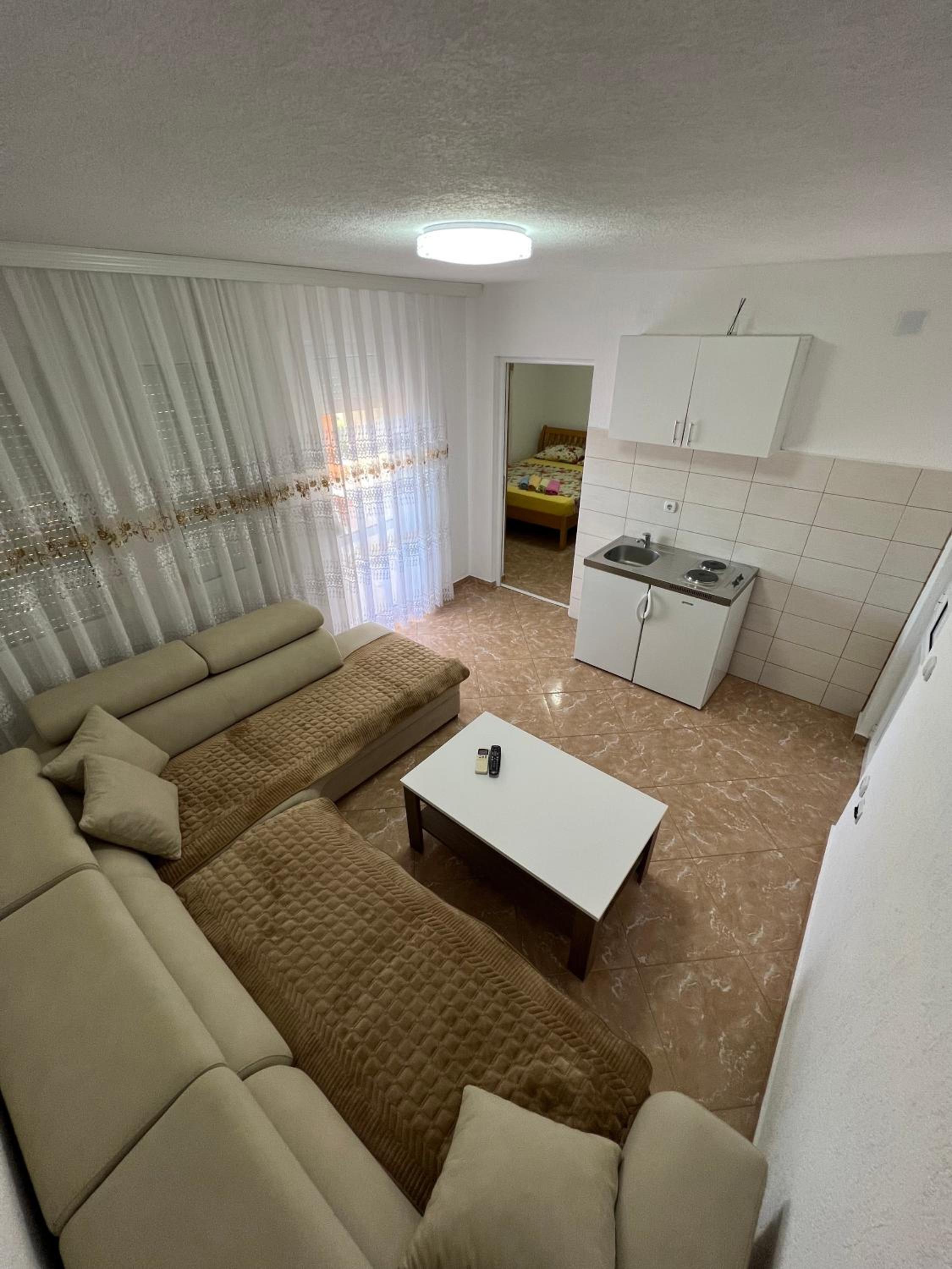 Apartments Zalli