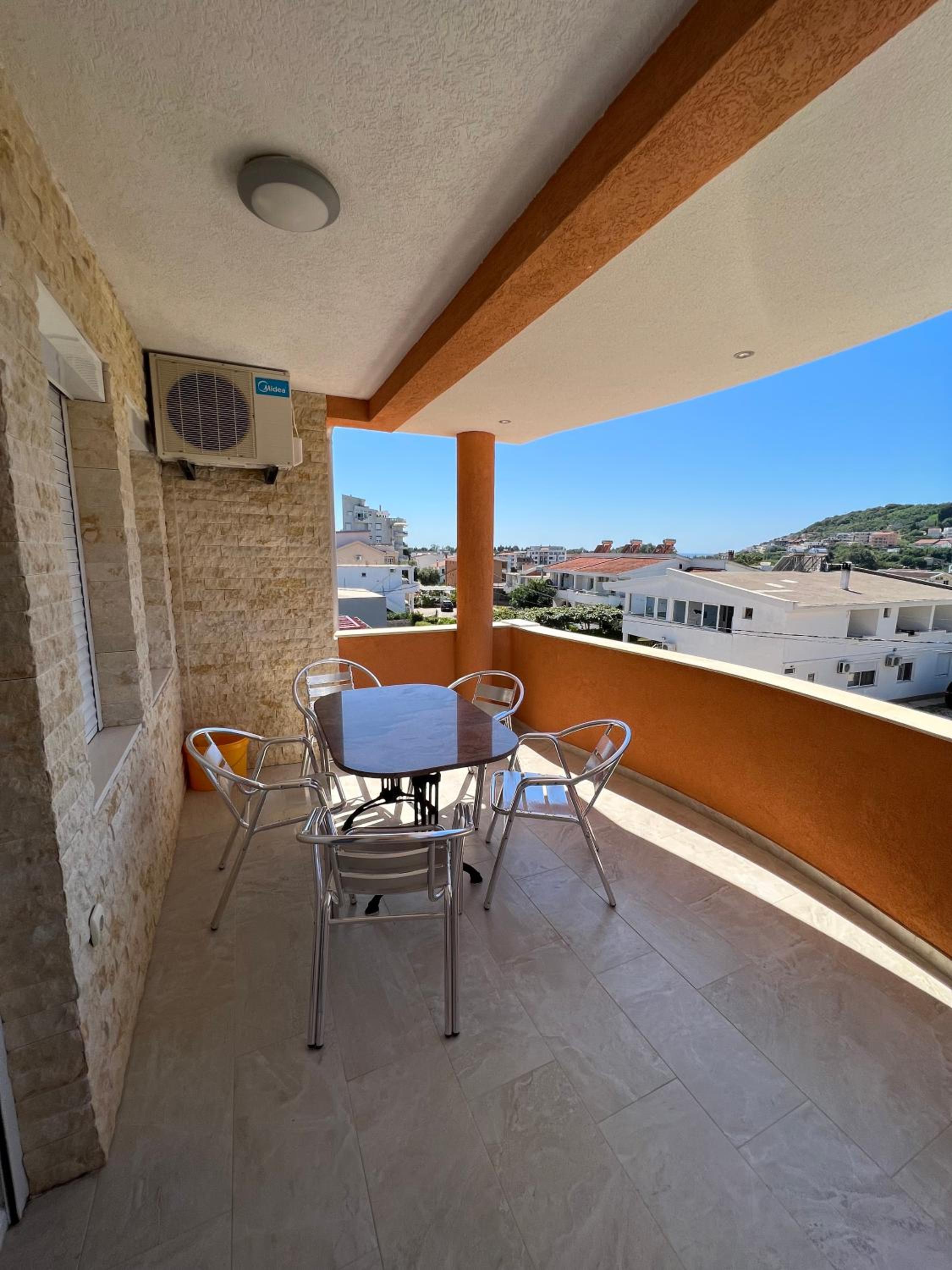 Apartments Zalli