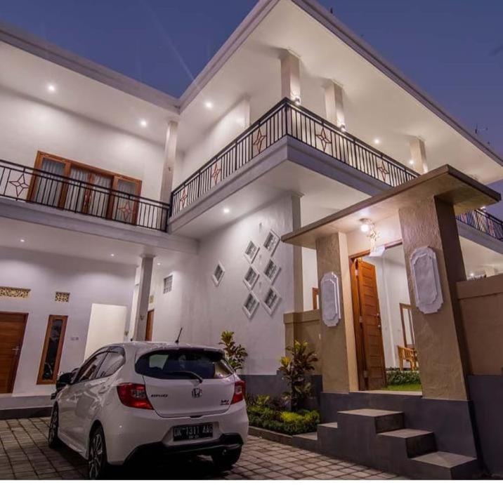 Villa John
