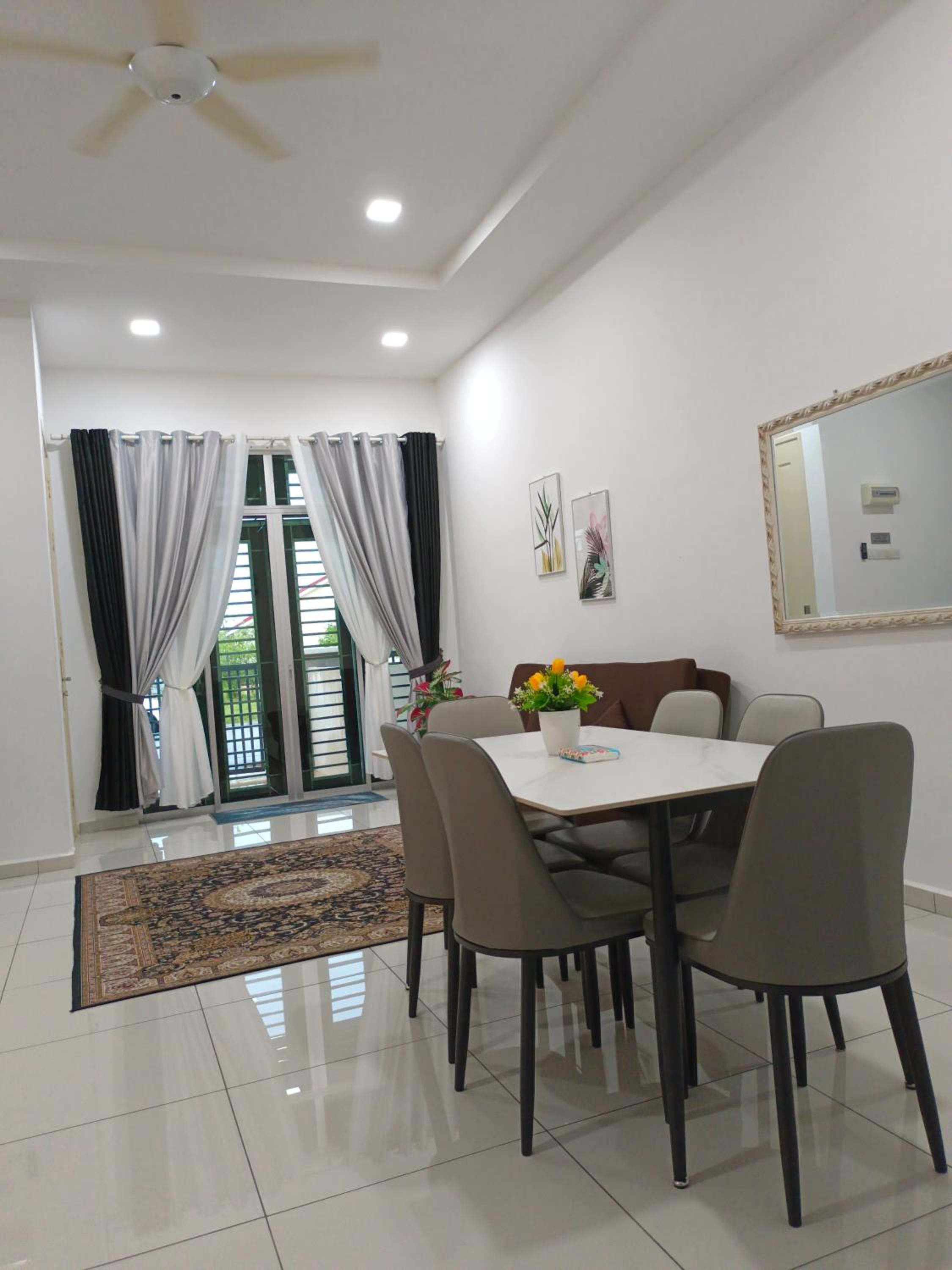 TGG Homestay with Netflix photo 3