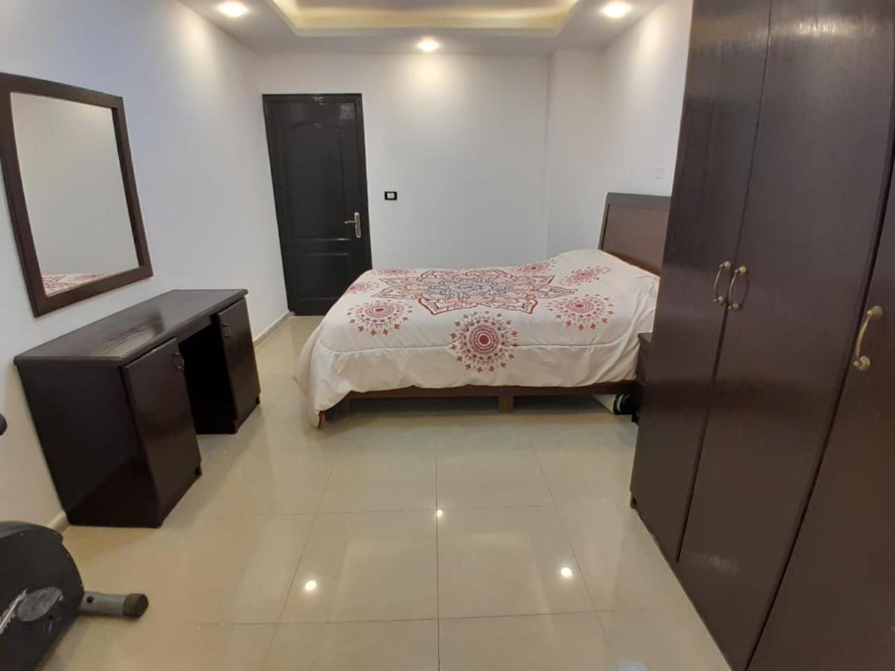 SAKN 2 - One Bedroom Apartment view 4