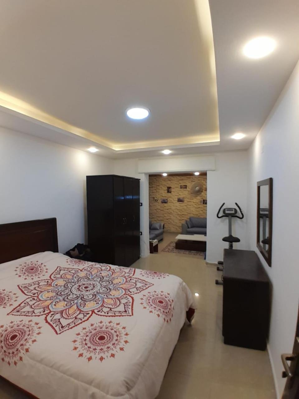 SAKN 2 - One Bedroom Apartment view 2