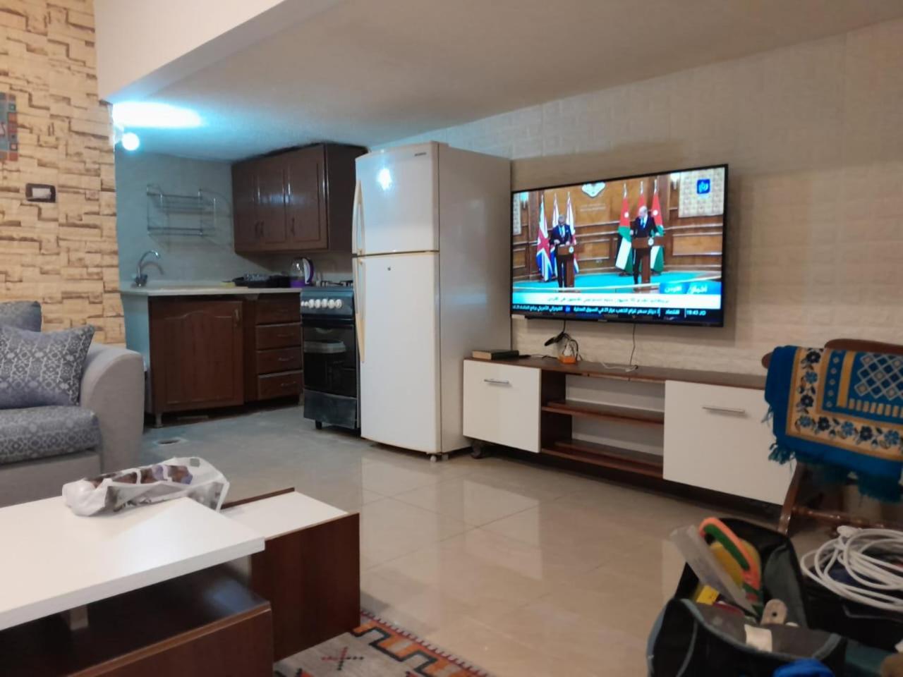 SAKN 2 - One Bedroom Apartment view 3