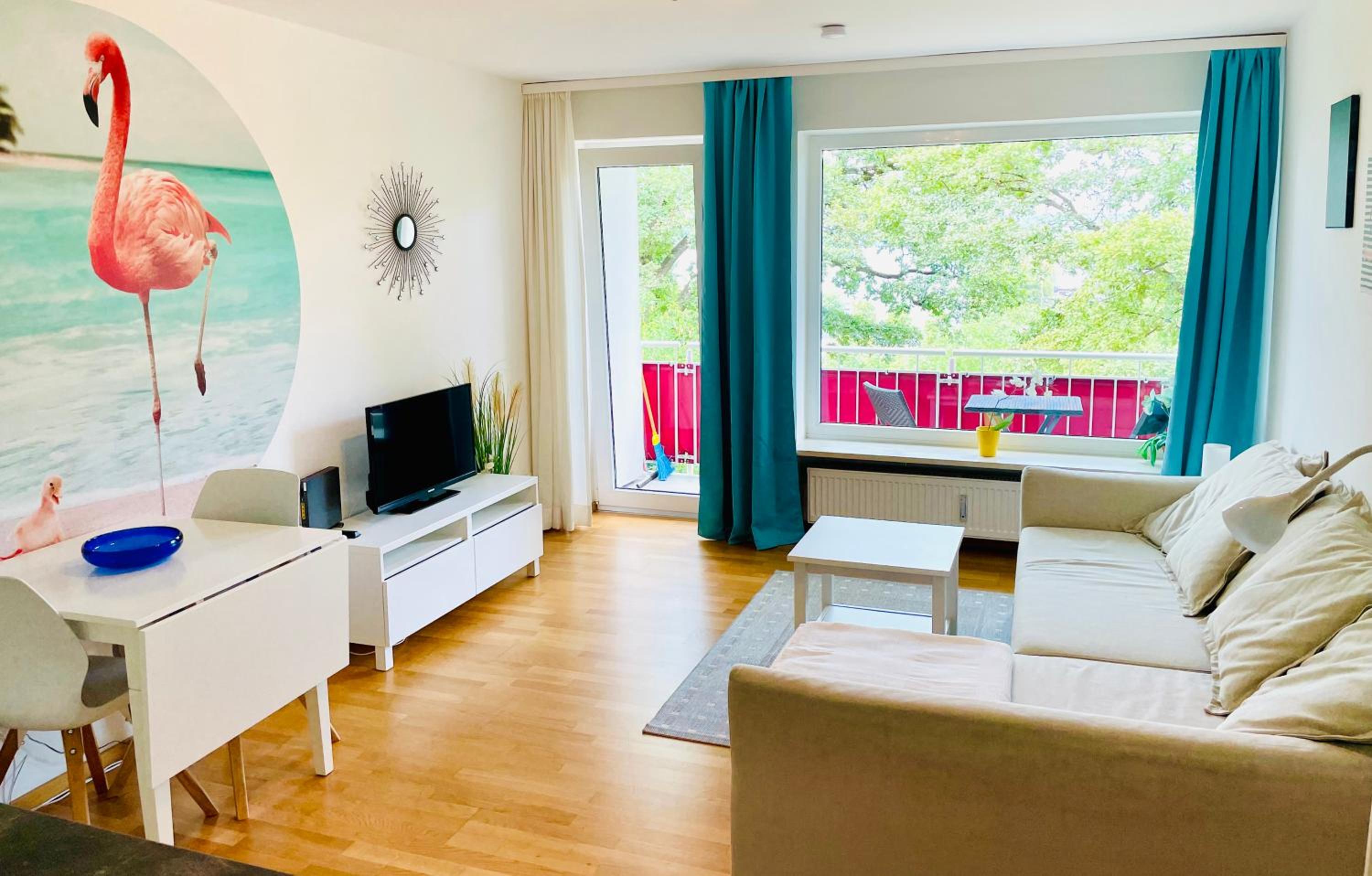 suite42 mit Seeblick nur 400m zum See - Property Image 1