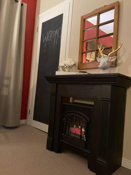 Antiquity Rose Retreat-2nd Floor Spacious and Private Apartment