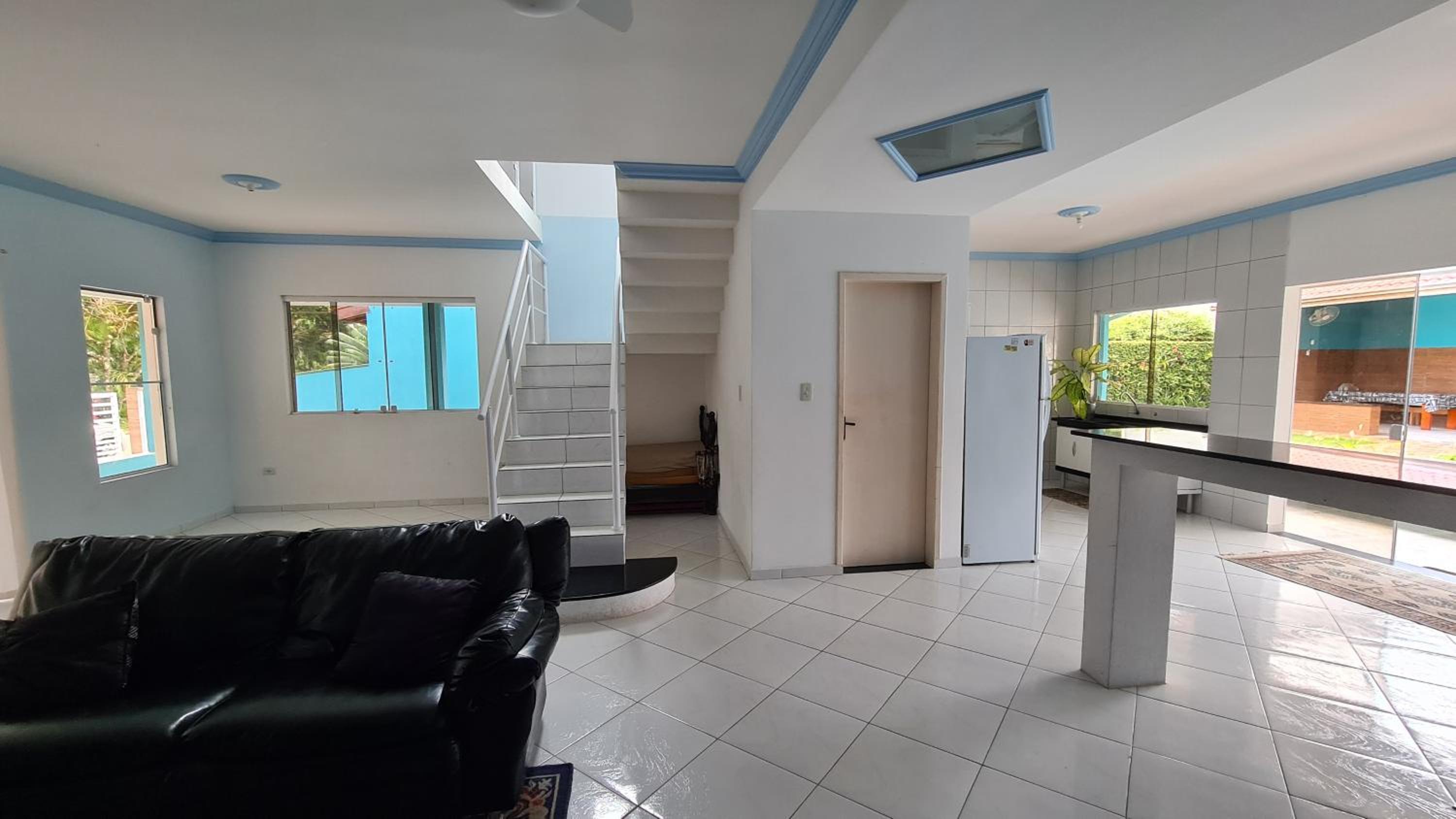 Casa com piscina e wife tabatinga