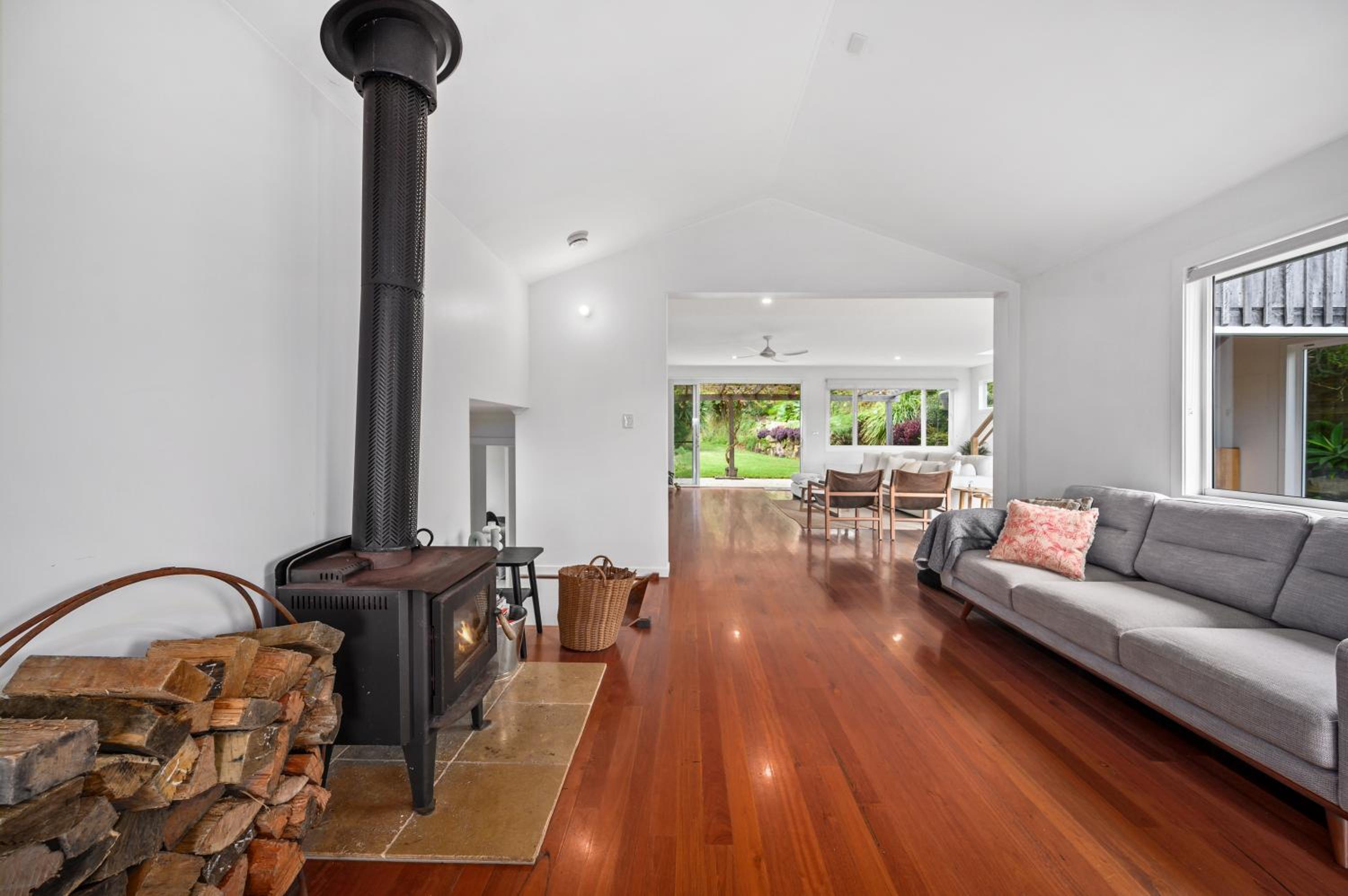 Tranquil Treetop Haven 3BR House with breathtaking views