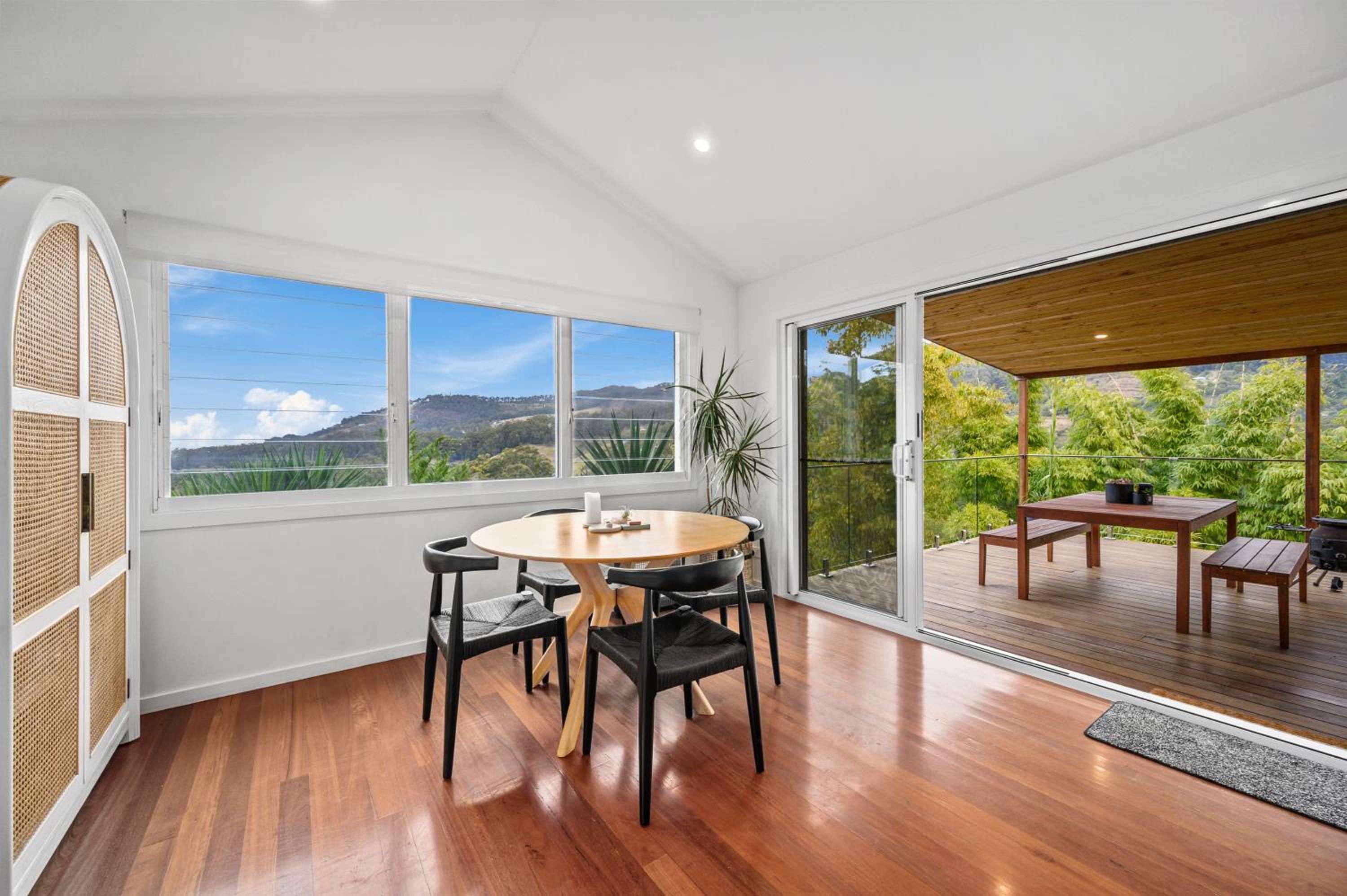 Tranquil Treetop Haven 3BR House with breathtaking views