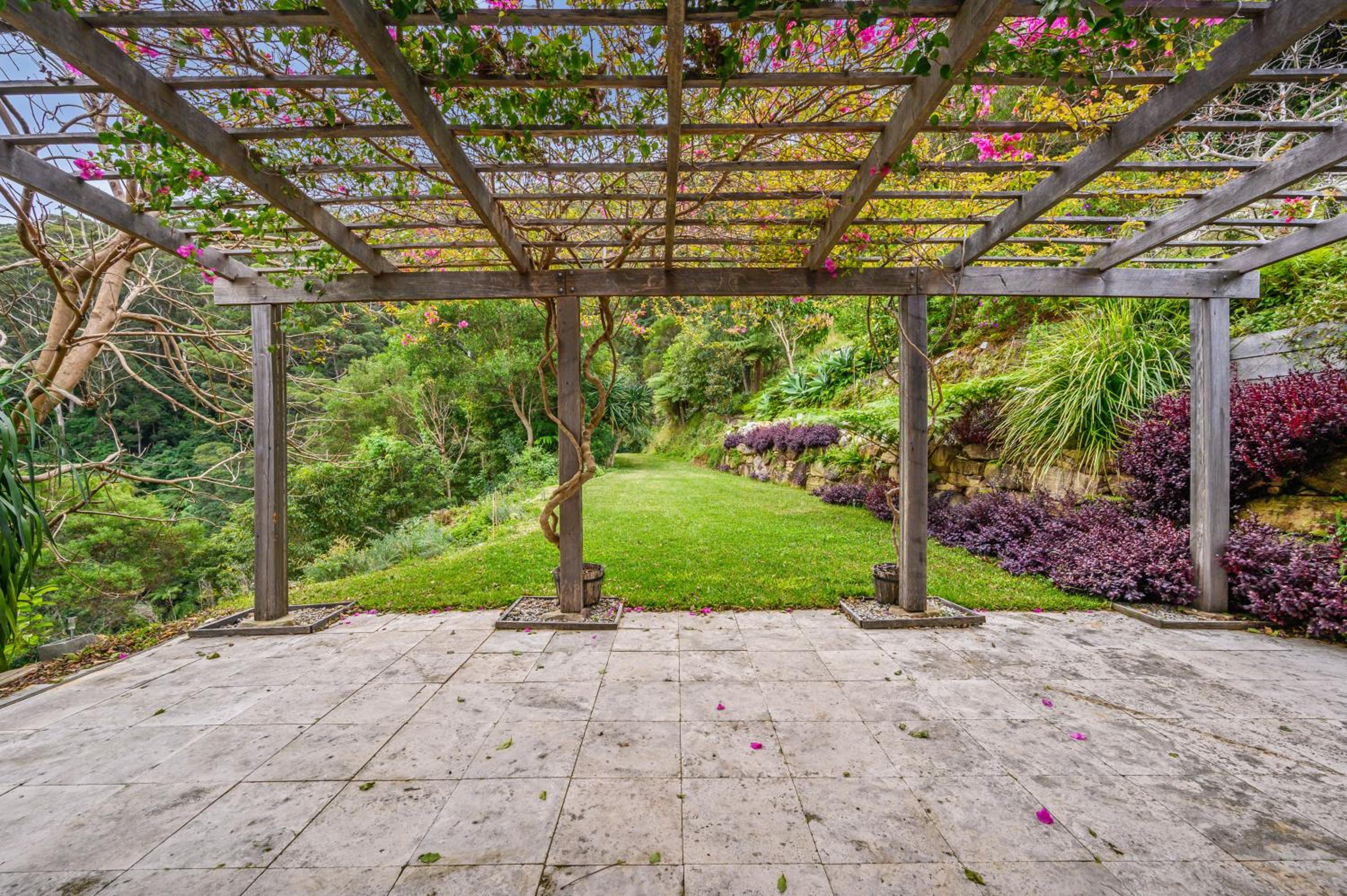 Tranquil Treetop Haven 3BR House with breathtaking views