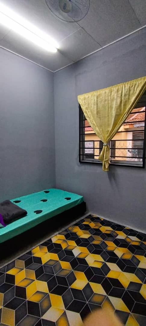 Black Homestay Teluk Kemang Port Dickson photo 6