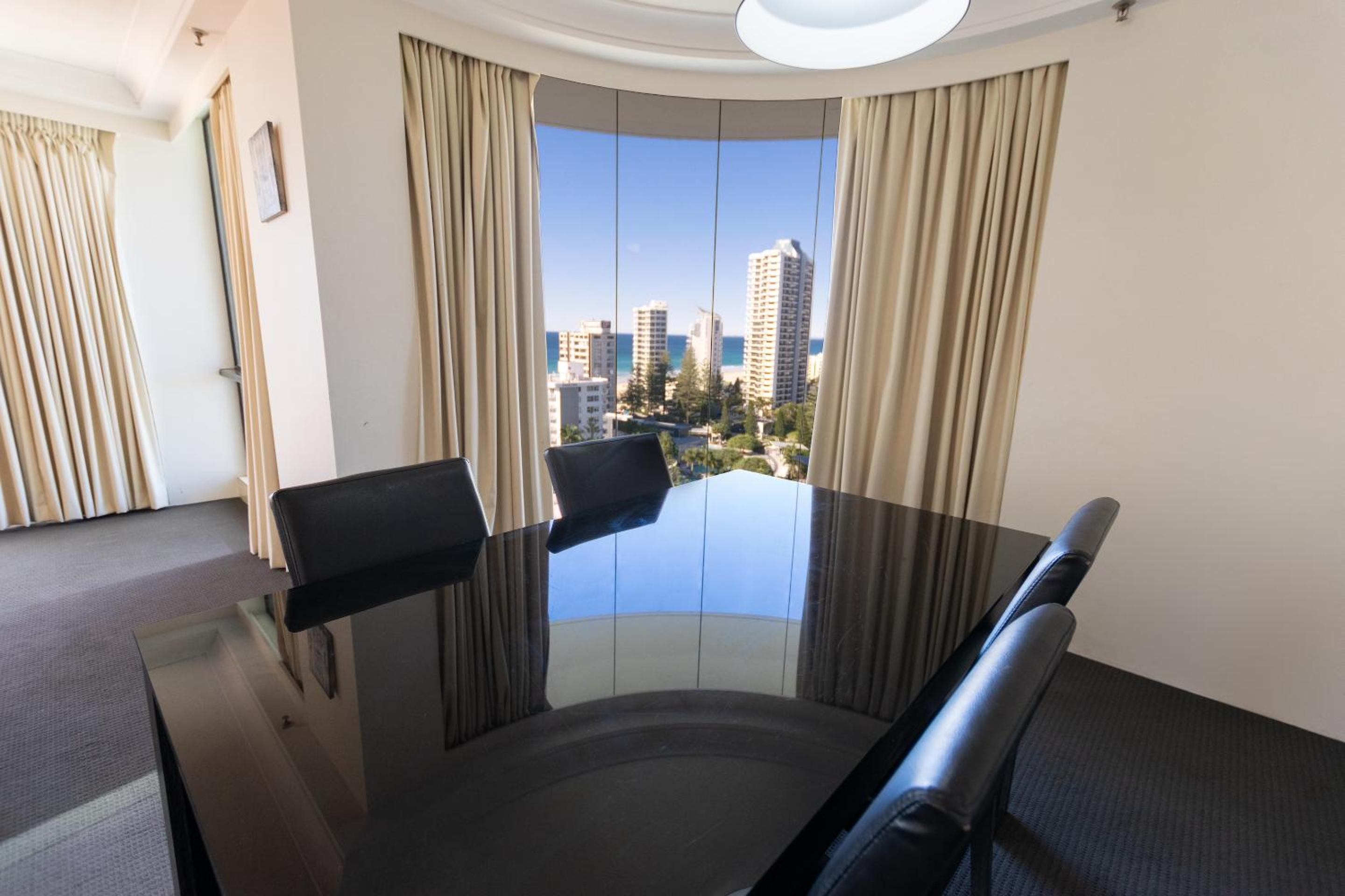 Aegean Apartments Surfers Paradise