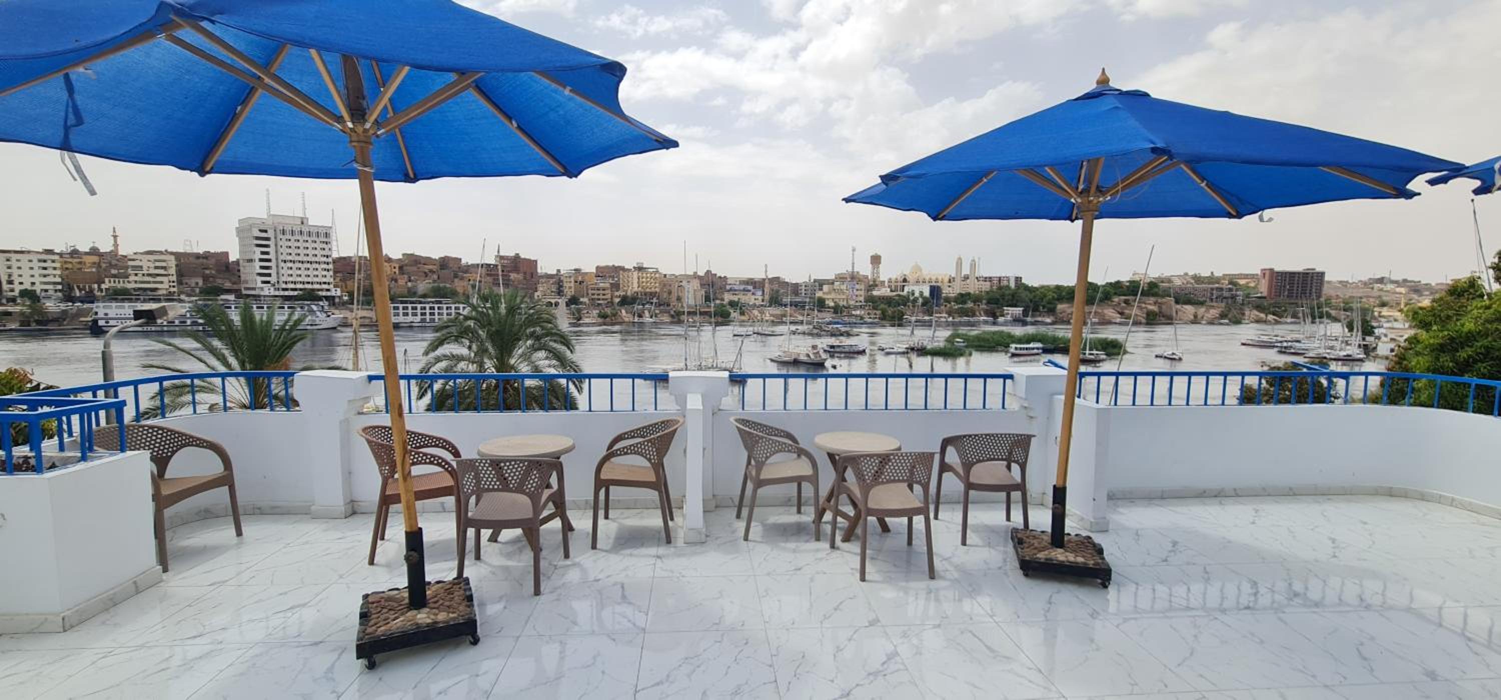 La Terrace