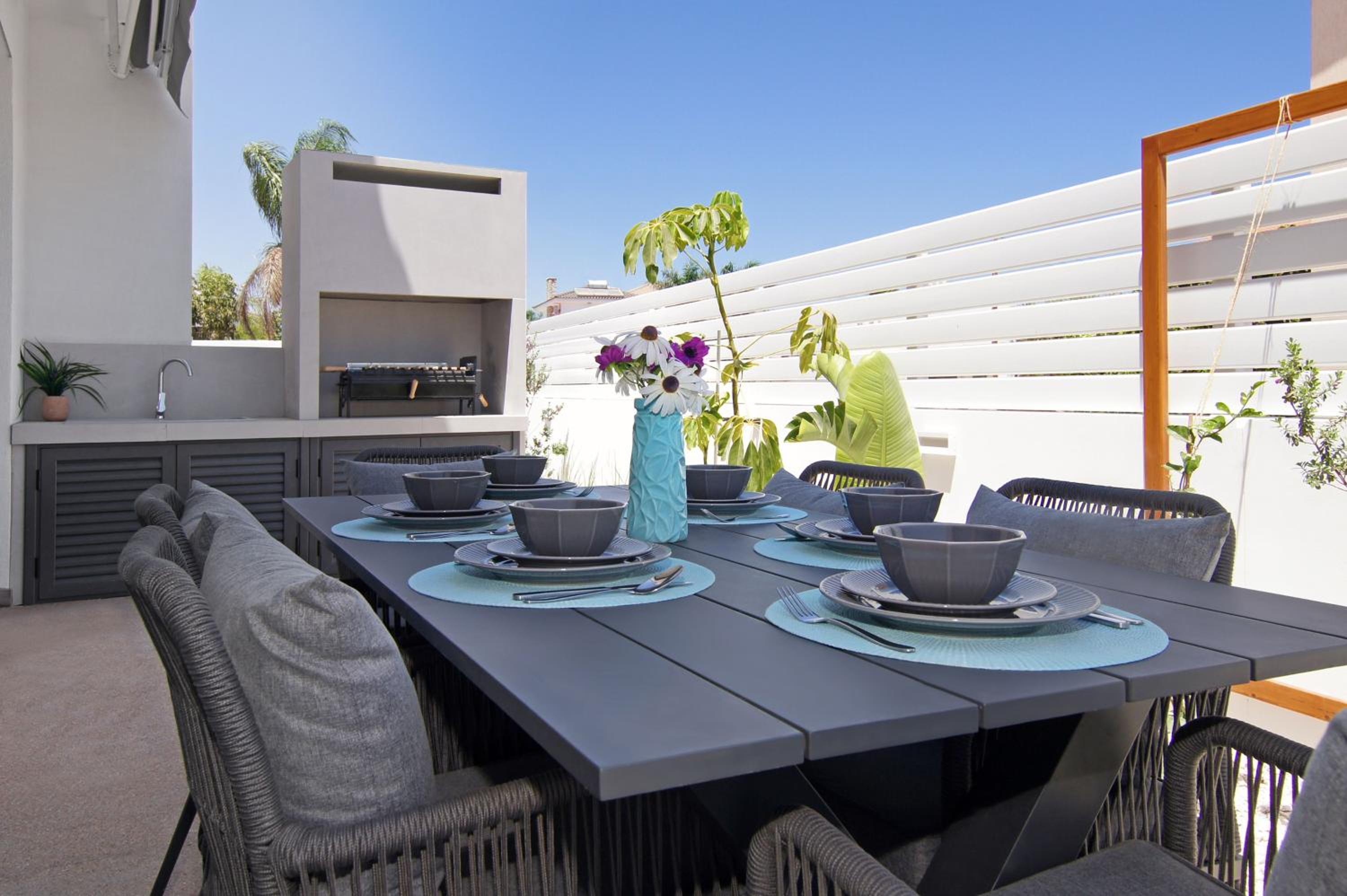 Votsalo Villa - 30m from Med Sea