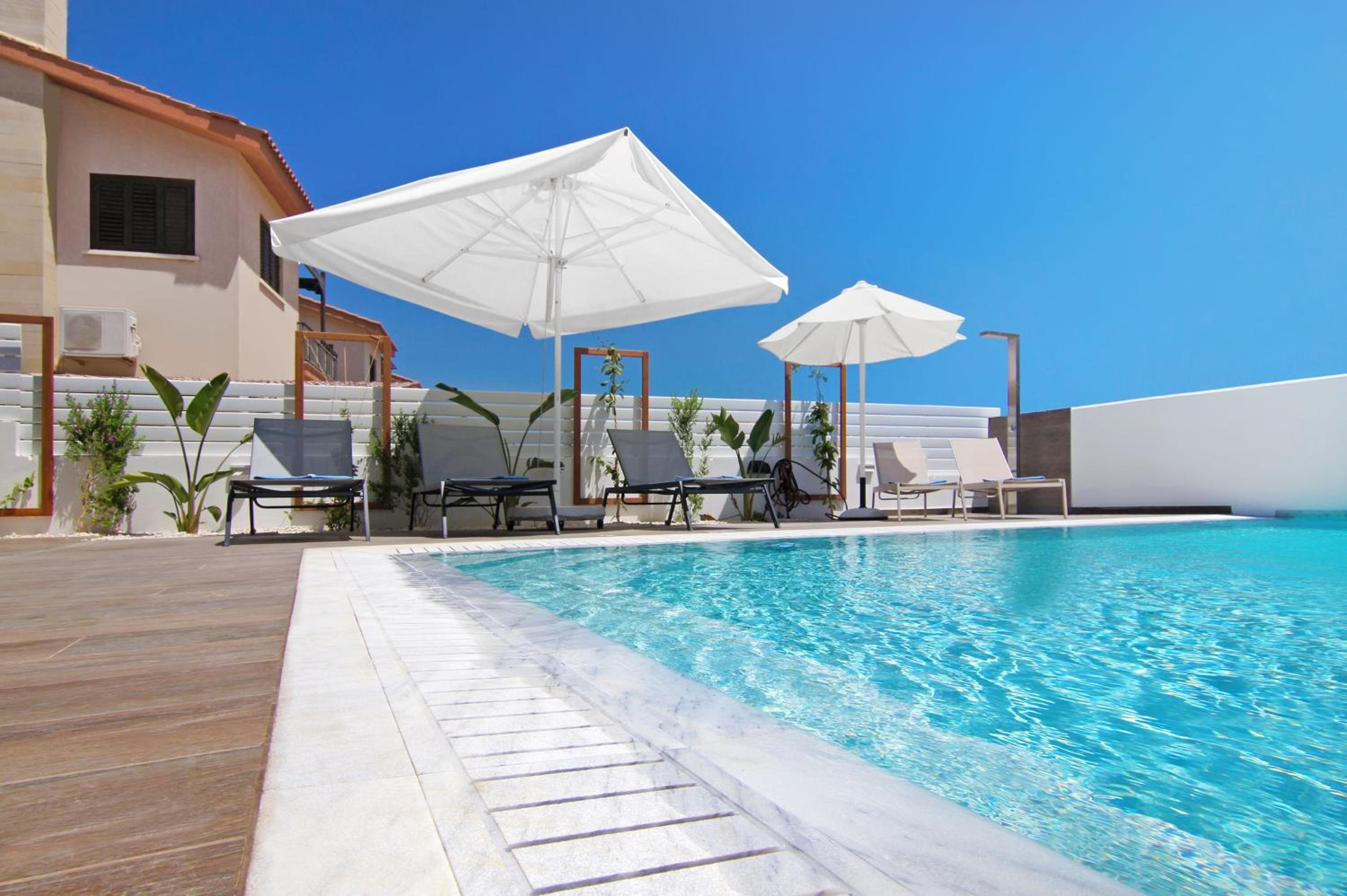 Votsalo Villa - 30m from Med Sea