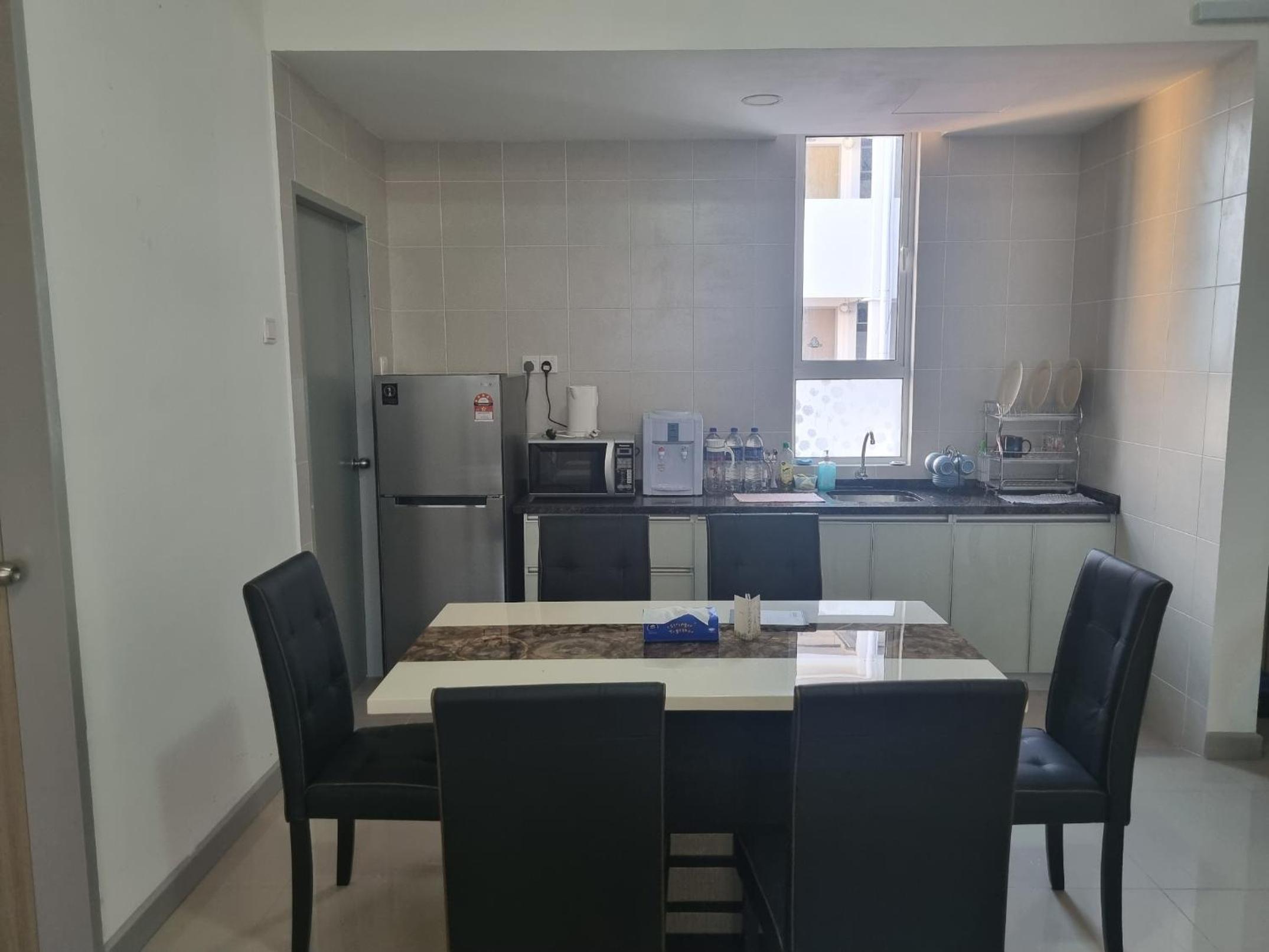 Seaside Haven Homestay Seaview Unit with Pool Opposite KTCC Mall - Pangsapuri Ladang Tanjung photo 6